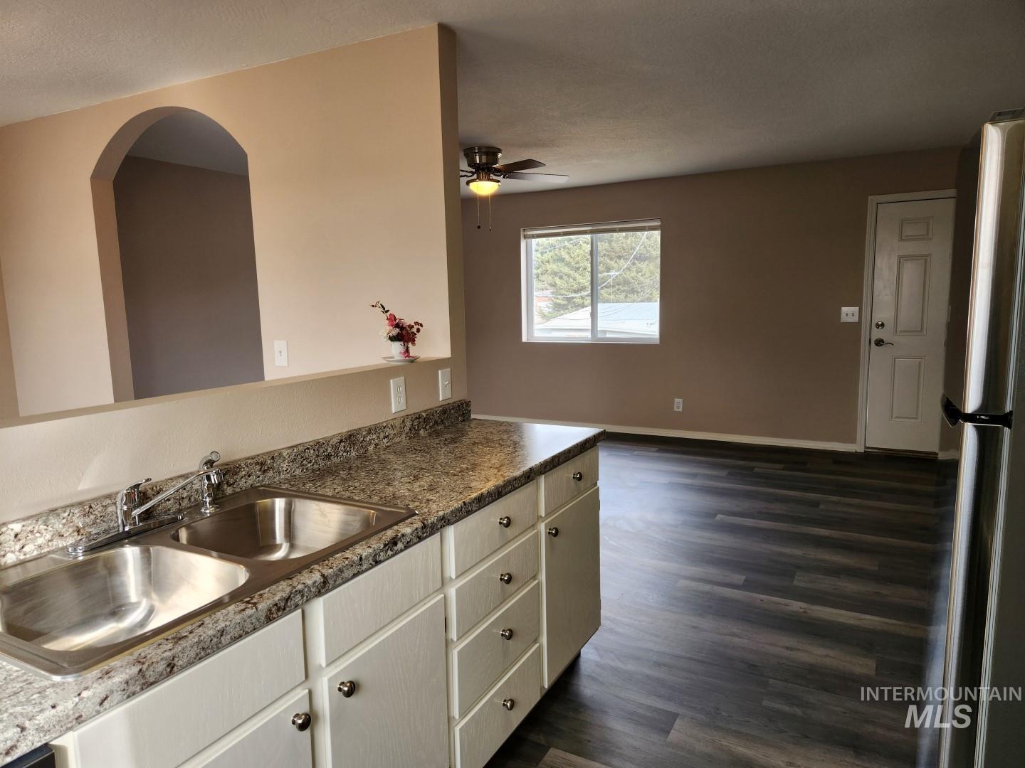 1976 Decker, Payette, Idaho 83661, 2 Bedrooms, 1 Bathroom, Rental For Rent, Price $1,300, 98965089