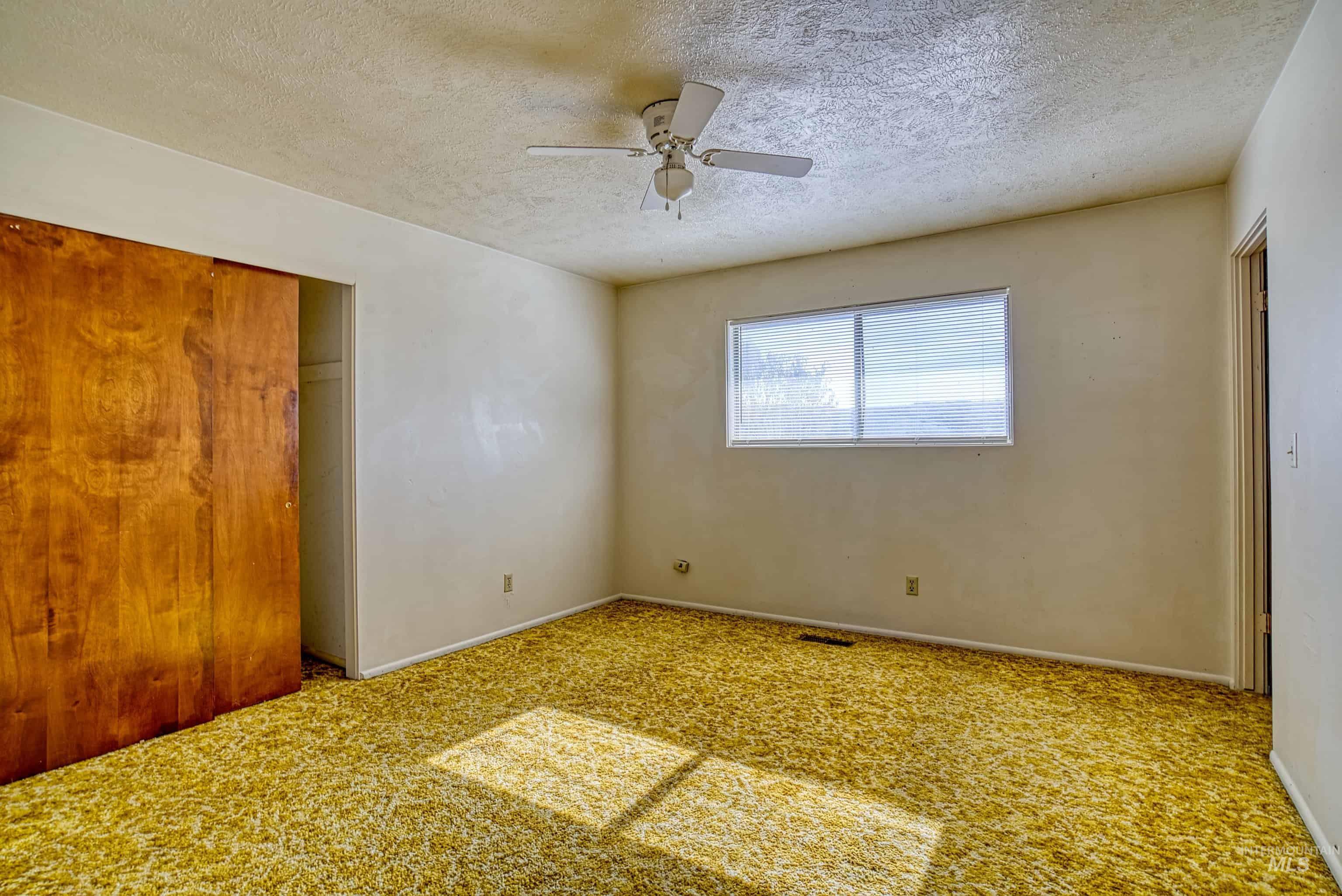 425 W Peach Rd, Ontario, Oregon 97914-8017, 5 Bedrooms, 2 Bathrooms, Farm & Ranch For Sale, Price $575,000, 98965103