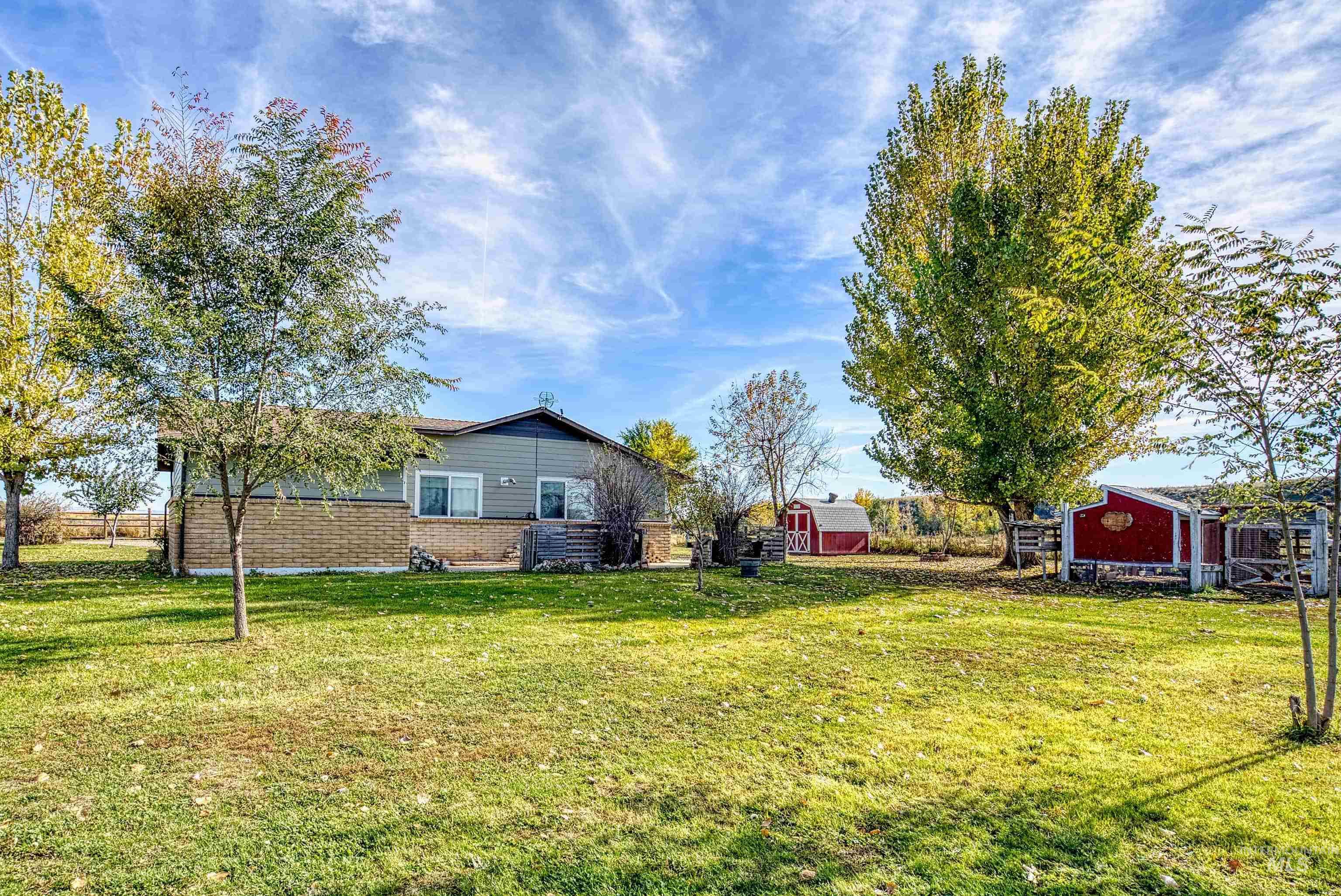 425 W Peach Rd, Ontario, Oregon 97914-8017, 5 Bedrooms, 2 Bathrooms, Farm & Ranch For Sale, Price $575,000, 98965103