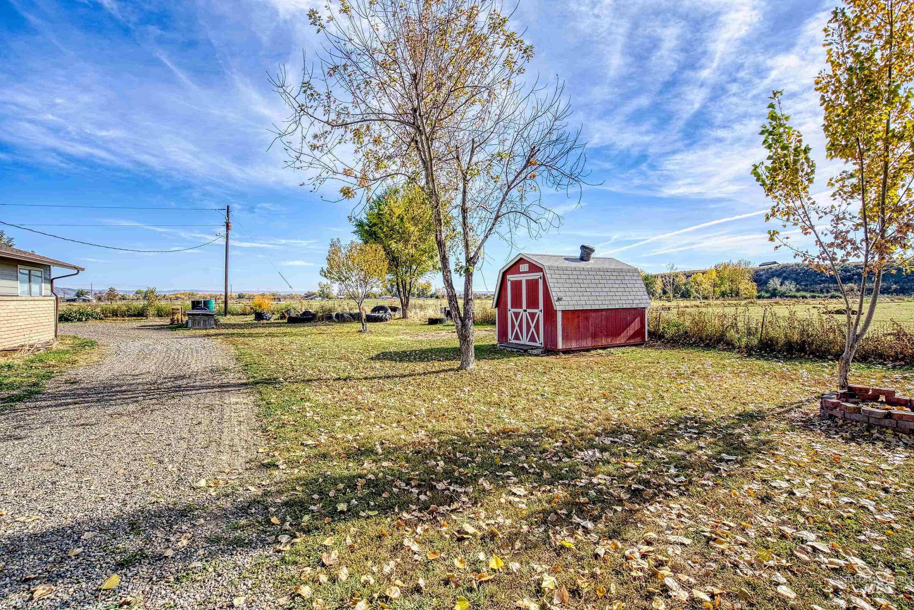425 W Peach Rd, Ontario, Oregon 97914-8017, 5 Bedrooms, 2 Bathrooms, Farm & Ranch For Sale, Price $575,000, 98965103