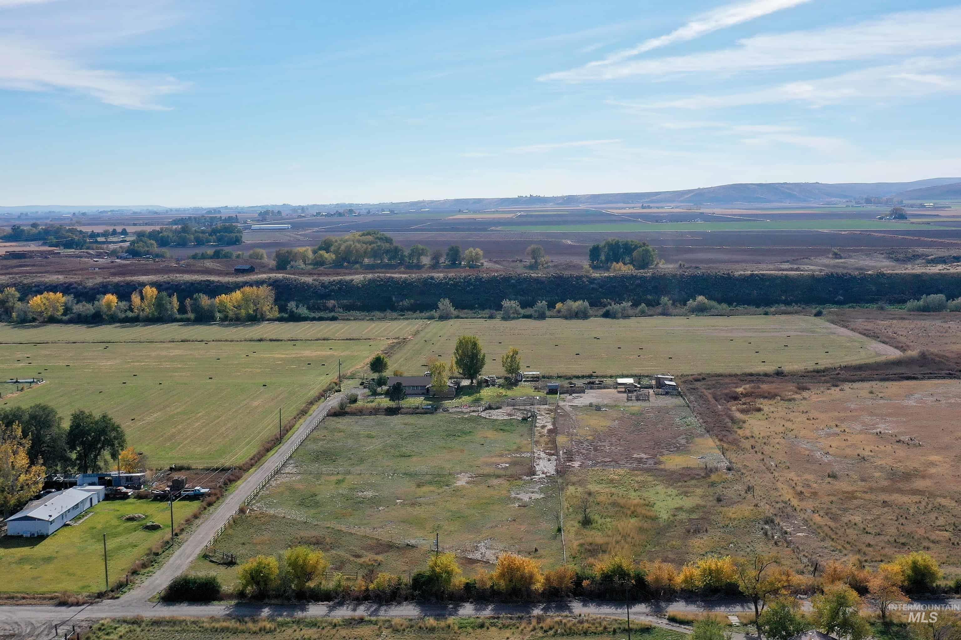 425 W Peach Rd, Ontario, Oregon 97914-8017, 5 Bedrooms, 2 Bathrooms, Farm & Ranch For Sale, Price $575,000, 98965103