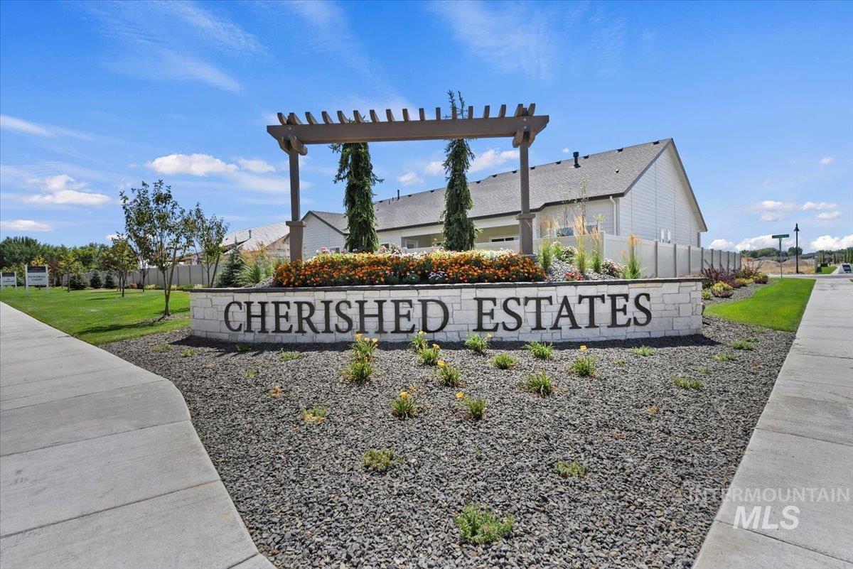 10511 W Mizzle Drive, Star, Idaho 83669-000, 5 Bedrooms, 4 Bathrooms, Residential For Sale, Price $955,900, 98965107
