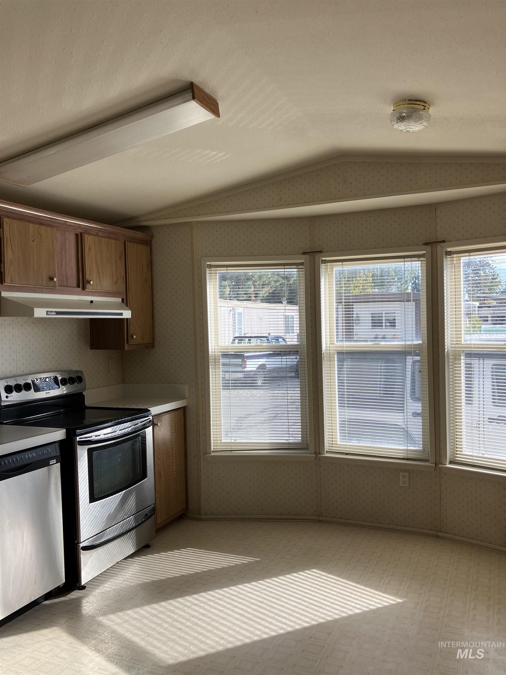 1508 E Main, Emmett, Idaho 83617, 2 Bedrooms, 1 Bathroom, Residential For Sale, Price $40,000, 98965133