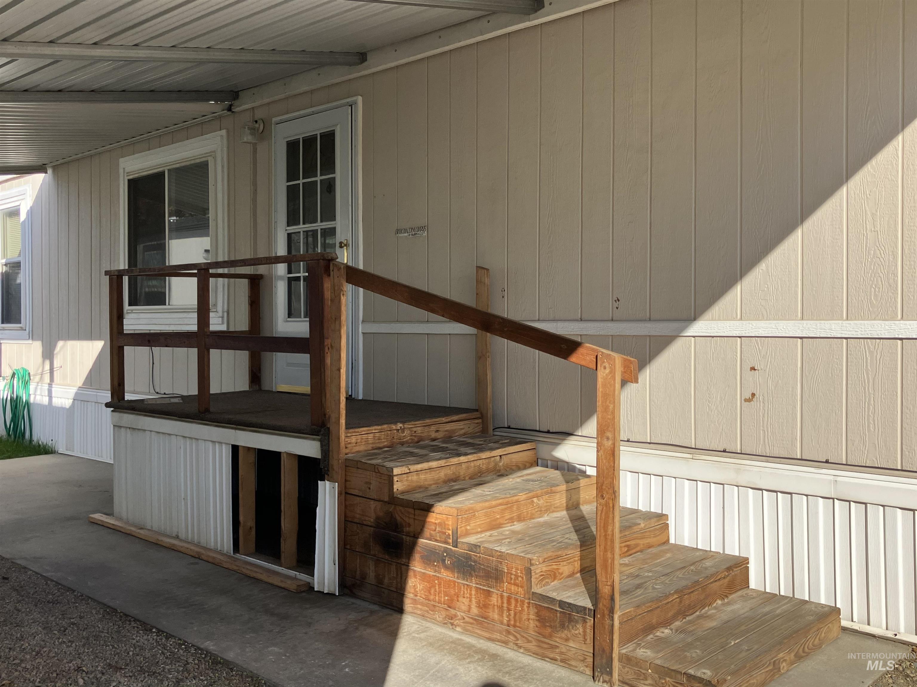 1508 E Main, Emmett, Idaho 83617, 2 Bedrooms, 1 Bathroom, Residential For Sale, Price $40,000, 98965133