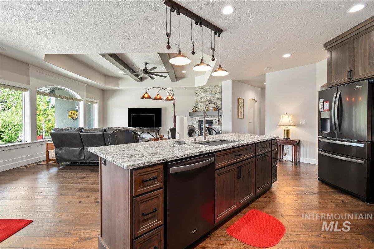9183 W Sparks Lake Dr, Boise, Idaho 83714, 4 Bedrooms, 2.5 Bathrooms, Residential For Sale, Price $1,177,000, 98965149