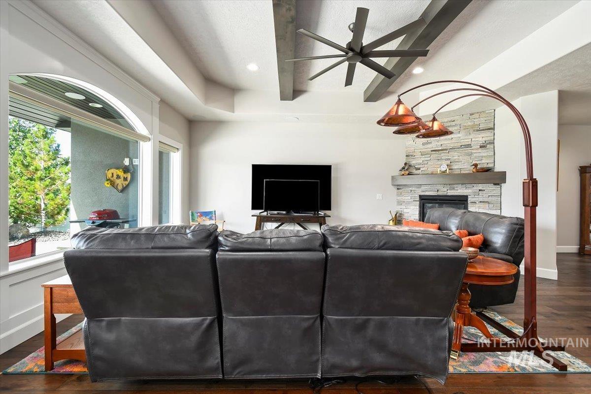 9183 W Sparks Lake Dr, Boise, Idaho 83714, 4 Bedrooms, 2.5 Bathrooms, Residential For Sale, Price $1,177,000, 98965149