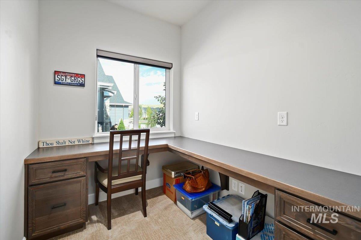 9183 W Sparks Lake Dr, Boise, Idaho 83714, 4 Bedrooms, 2.5 Bathrooms, Residential For Sale, Price $1,177,000, 98965149