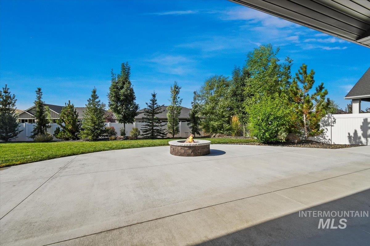 9183 W Sparks Lake Dr, Boise, Idaho 83714, 4 Bedrooms, 2.5 Bathrooms, Residential For Sale, Price $1,177,000, 98965149