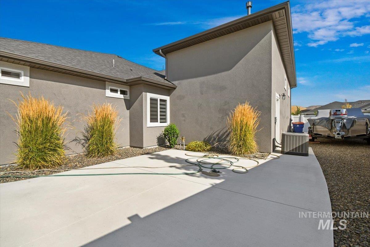 9183 W Sparks Lake Dr, Boise, Idaho 83714, 4 Bedrooms, 2.5 Bathrooms, Residential For Sale, Price $1,177,000, 98965149
