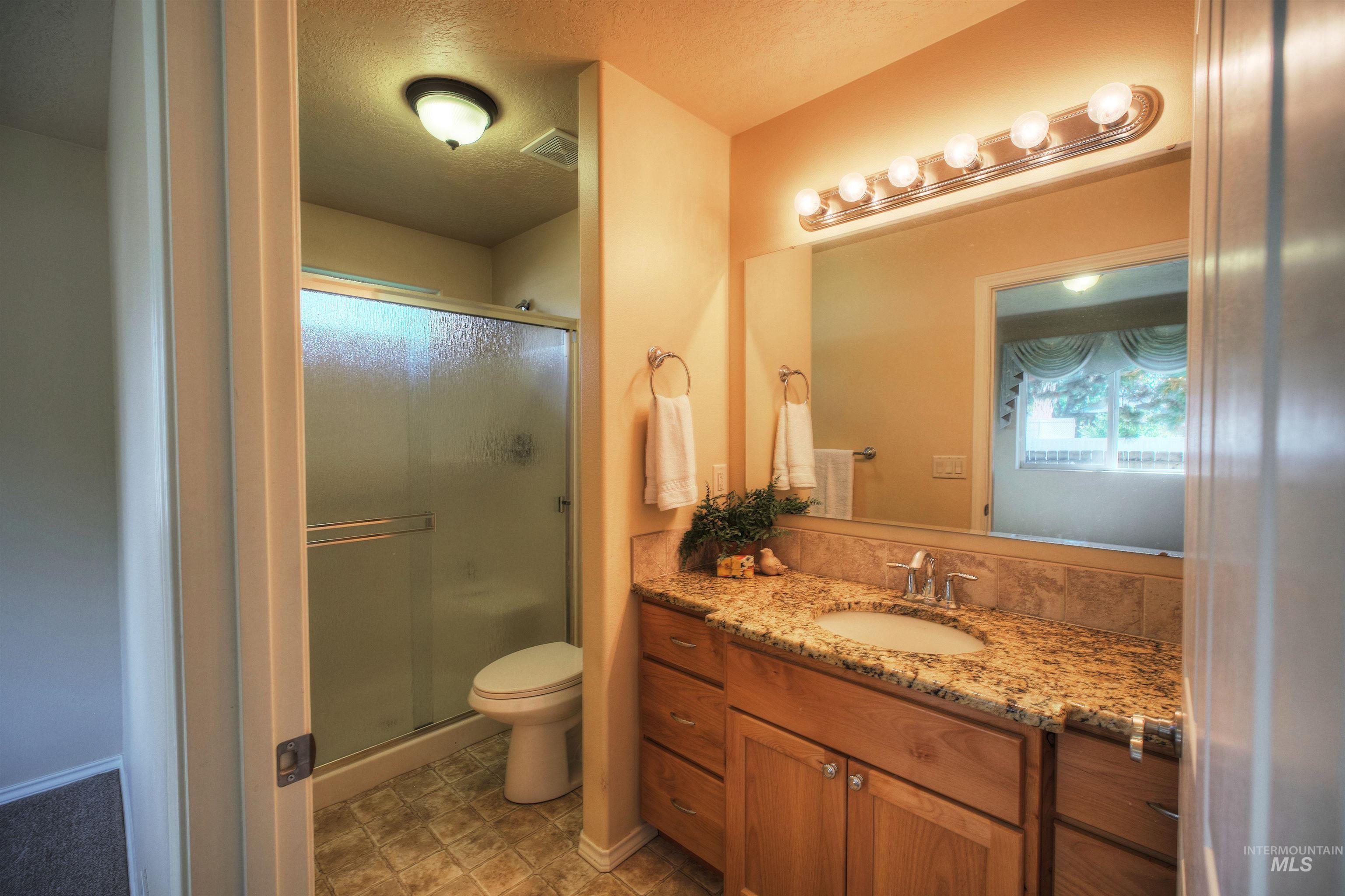 3573 N Rugby Dr., Boise, Idaho 83704, 4 Bedrooms, 3 Bathrooms, Residential For Sale, Price $579,900, 98965161