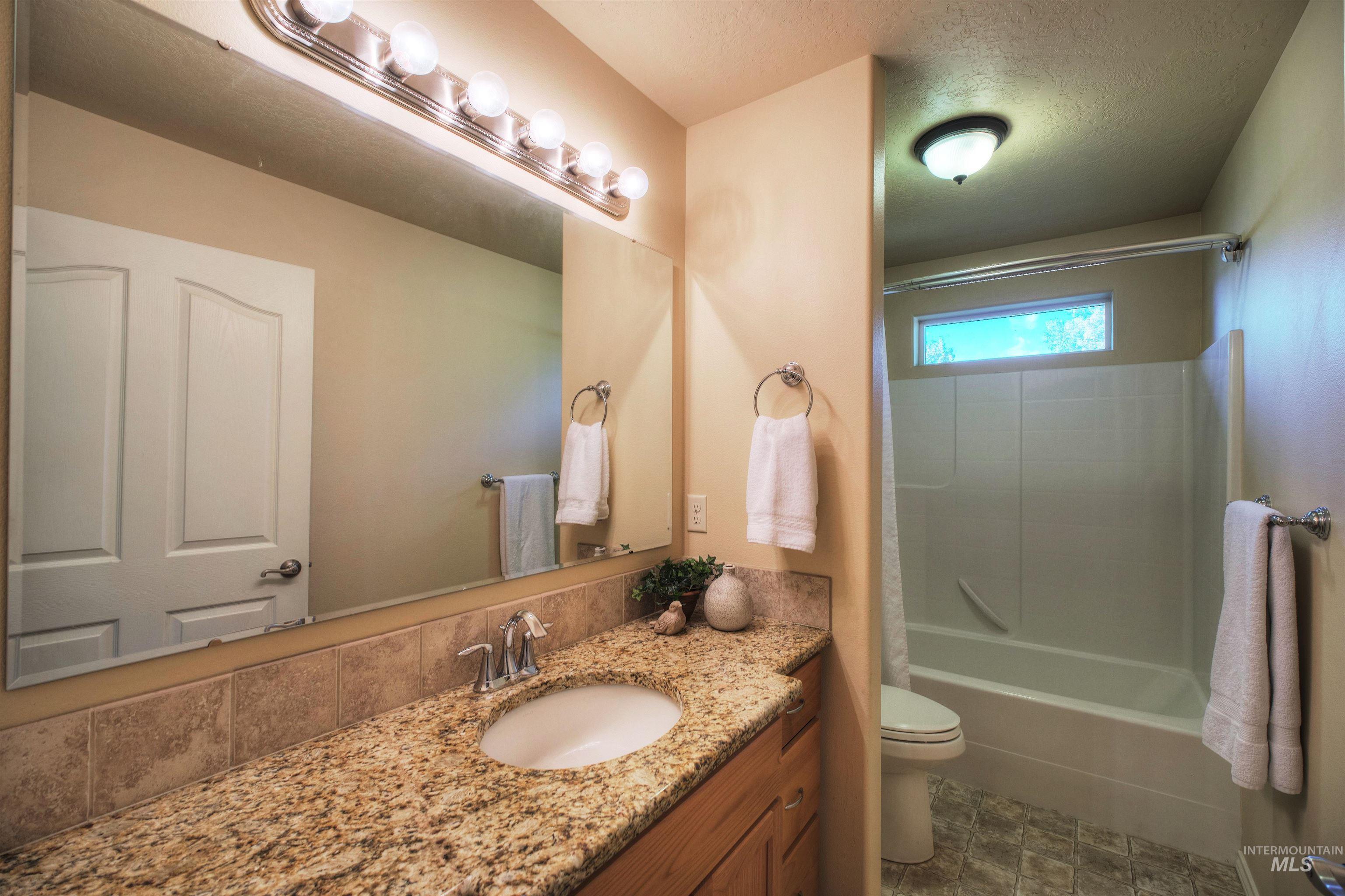 3573 N Rugby Dr., Boise, Idaho 83704, 4 Bedrooms, 3 Bathrooms, Residential For Sale, Price $579,900, 98965161
