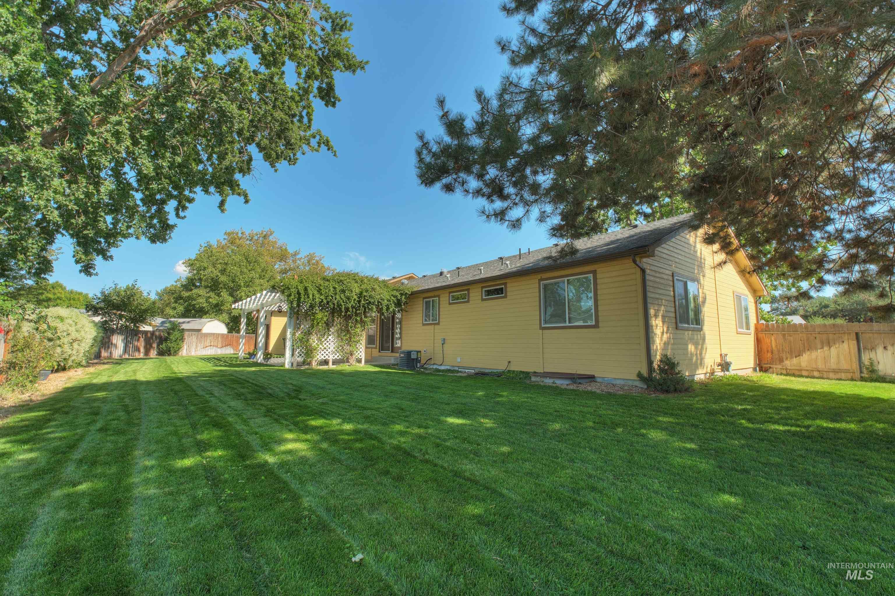 3573 N Rugby Dr., Boise, Idaho 83704, 4 Bedrooms, 3 Bathrooms, Residential For Sale, Price $579,900, 98965161