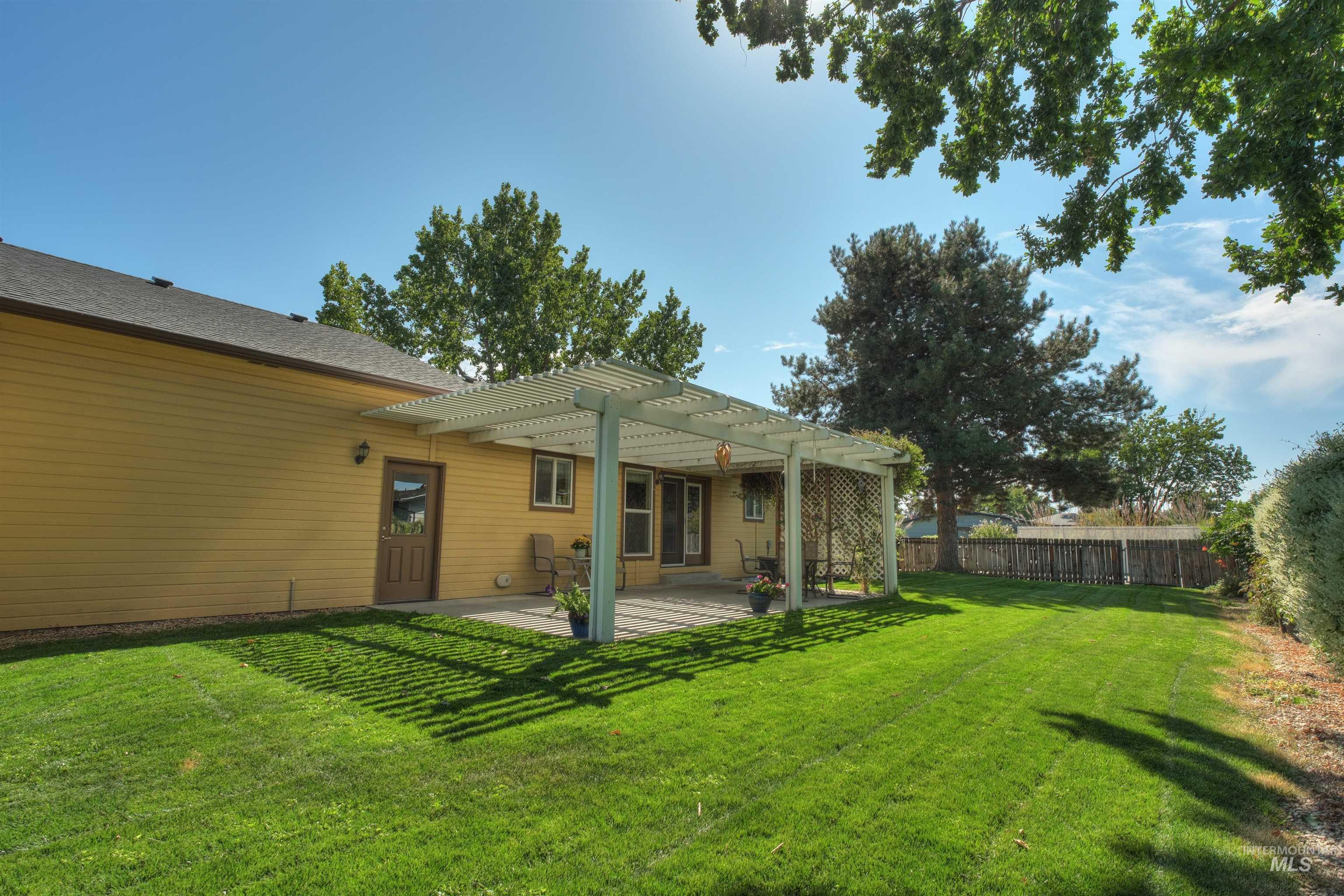 3573 N Rugby Dr., Boise, Idaho 83704, 4 Bedrooms, 3 Bathrooms, Residential For Sale, Price $579,900, 98965161
