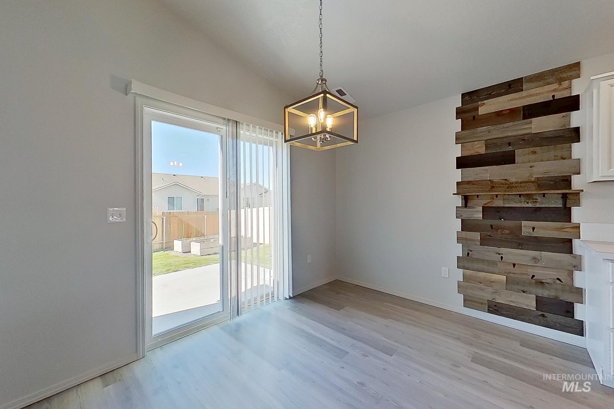 19535 Nanticoke Avenue, Caldwell, Idaho 83605-8183, 3 Bedrooms, 2 Bathrooms, Rental For Rent, Price $2,100, 98965162