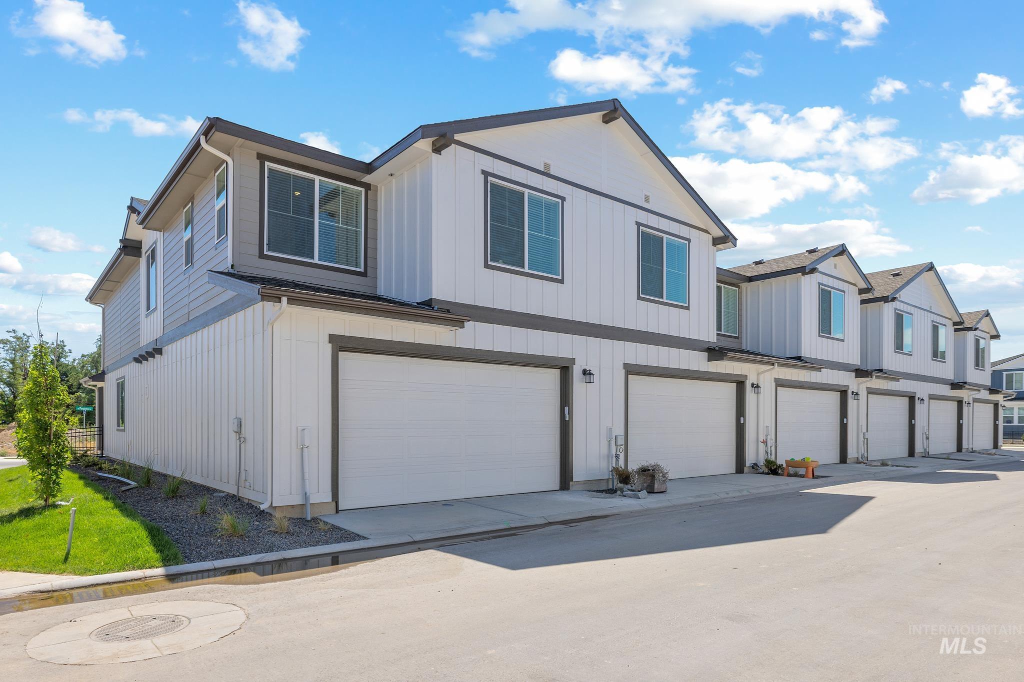 4242 W Perspective St, Eagle, Idaho 83616, 4 Bedrooms, 2.5 Bathrooms, Rental For Rent, Price $2,450, 98965168