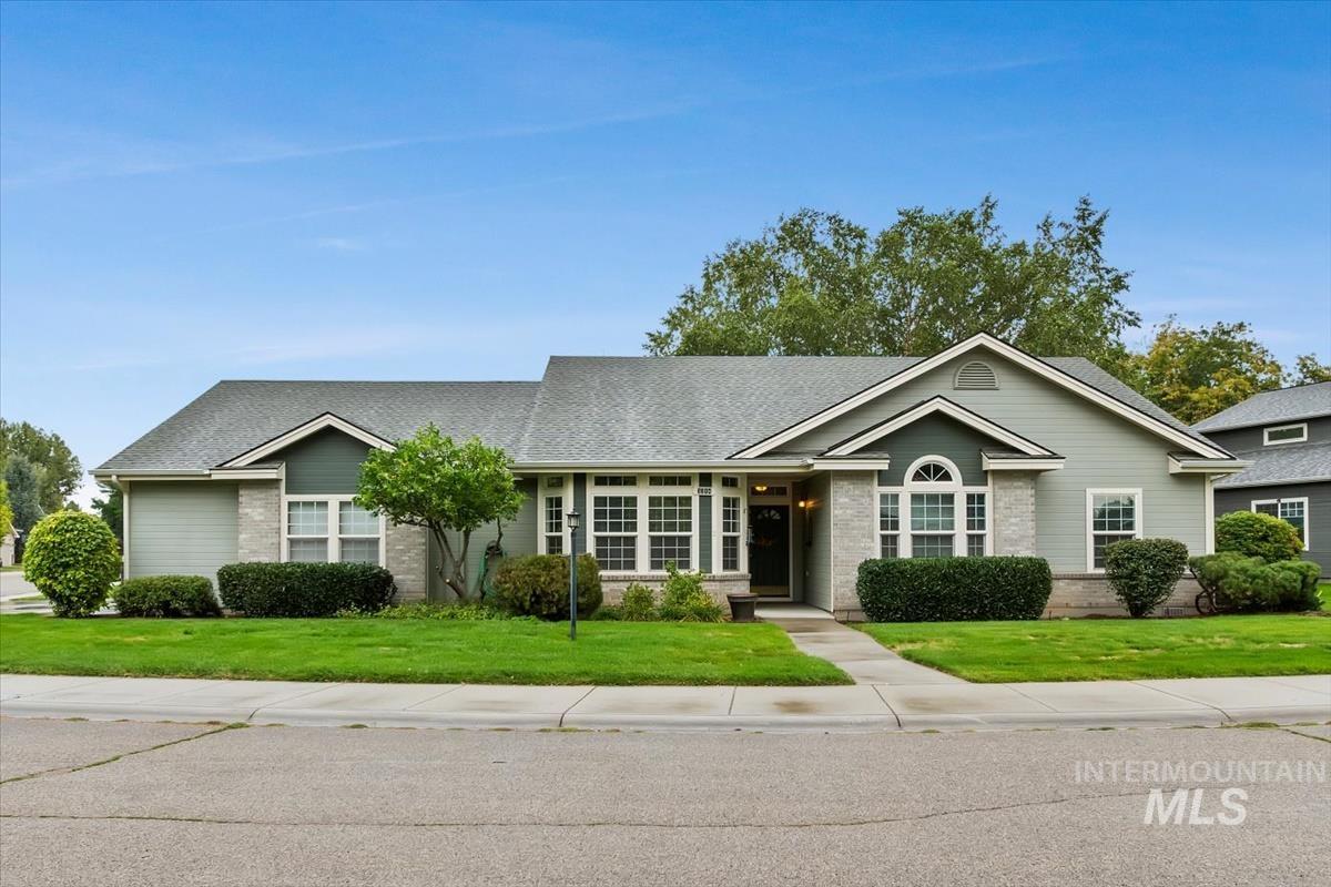 3314 N Summerbrook Pl, Meridian, Idaho 83646-5581, 3 Bedrooms, 2 Bathrooms, Residential For Sale, Price $505,000, 98965207
