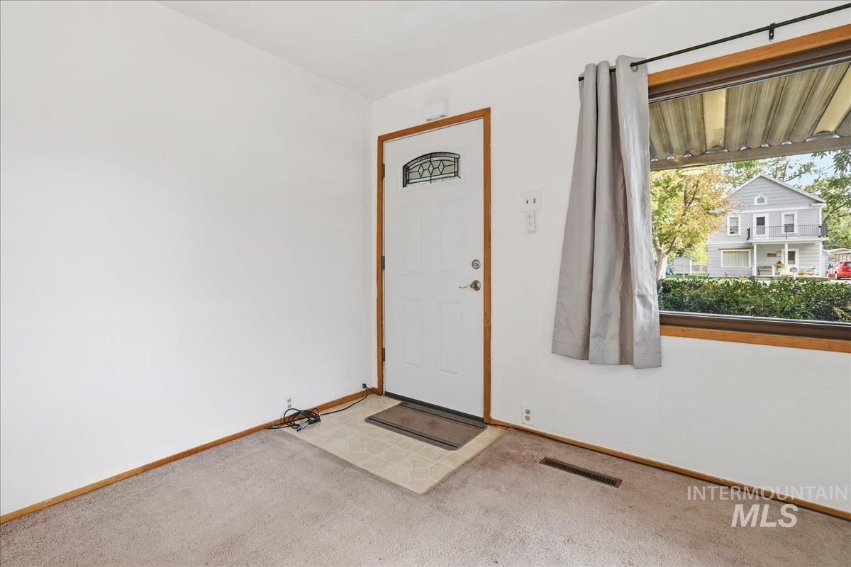 625 N 6th St, Payette, Idaho 83661, 2 Bedrooms, 1.5 Bathrooms, Residential For Sale, Price $289,000, 98965208
