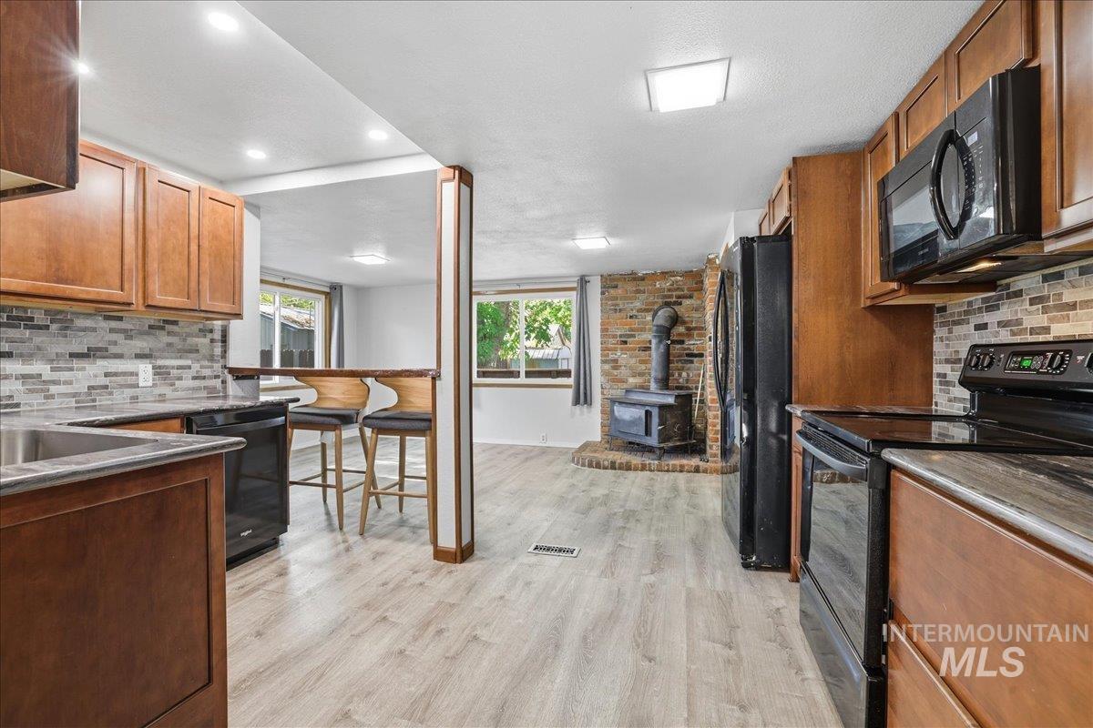 625 N 6th St, Payette, Idaho 83661, 2 Bedrooms, 1.5 Bathrooms, Residential For Sale, Price $289,000, 98965208