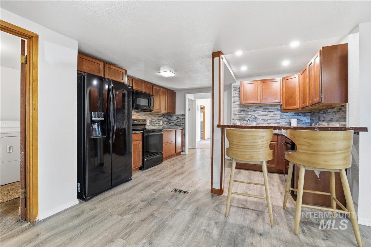 625 N 6th St, Payette, Idaho 83661, 2 Bedrooms, 1.5 Bathrooms, Residential For Sale, Price $289,000, 98965208