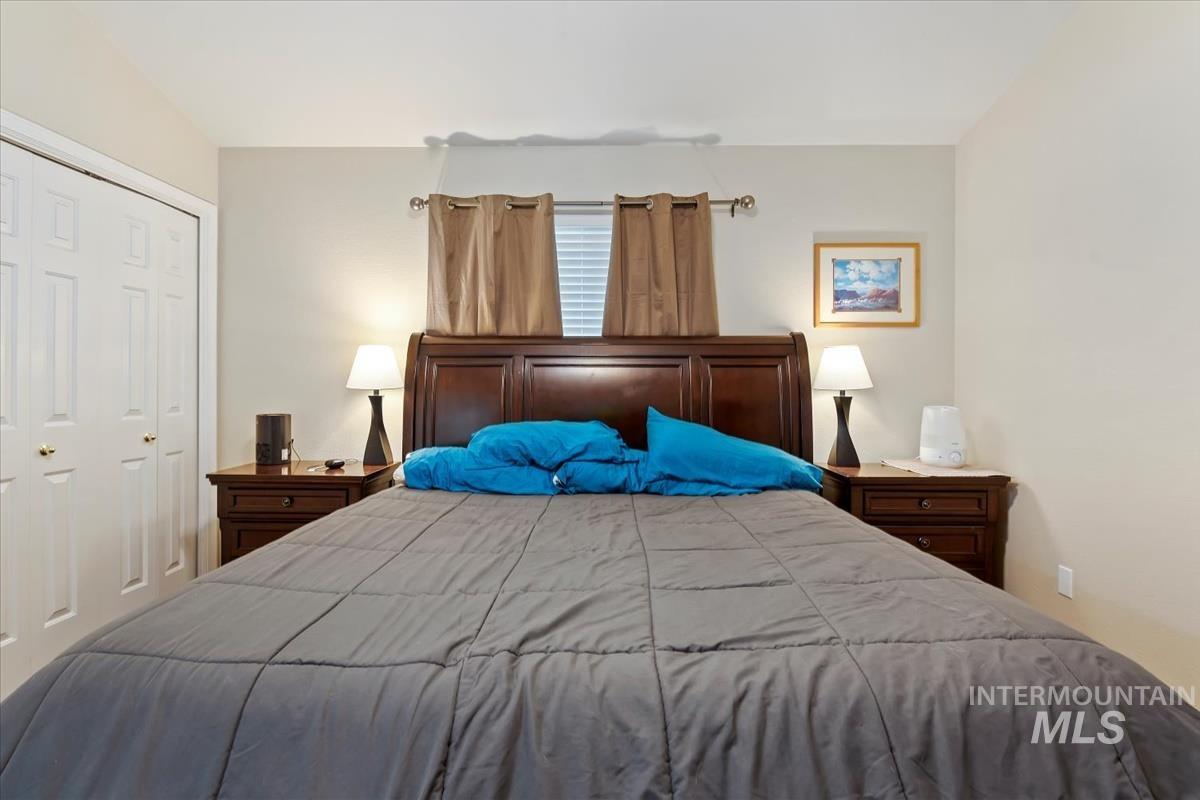 323 Sunridge Drive, Caldwell, Idaho 83605, 3 Bedrooms, 2 Bathrooms, Residential For Sale, Price $365,000, 98965213