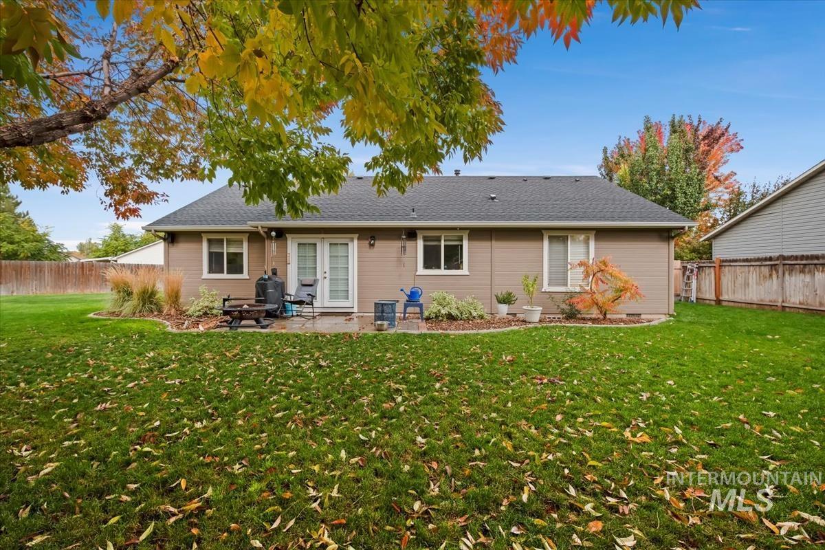 323 Sunridge Drive, Caldwell, Idaho 83605, 3 Bedrooms, 2 Bathrooms, Residential For Sale, Price $365,000, 98965213