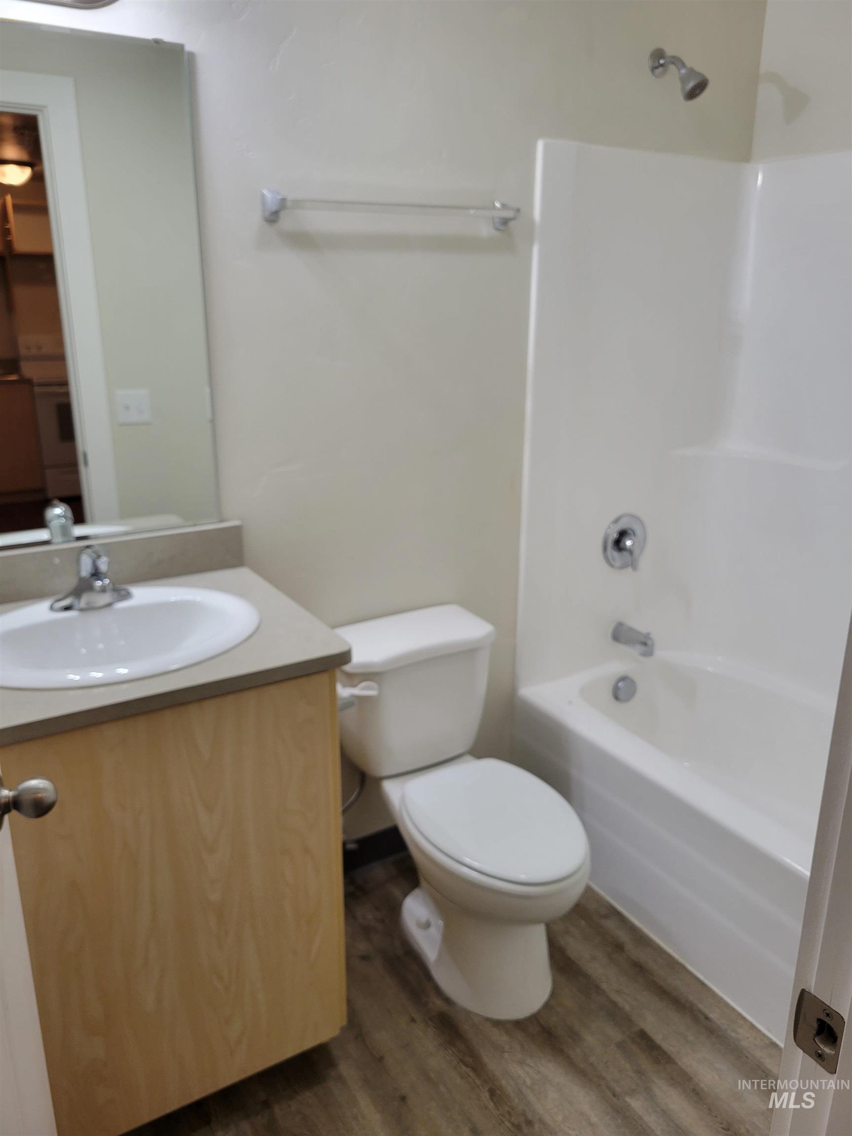 1401 Oakley Ave, Burley, Idaho 83318, 2 Bedrooms, 1 Bathroom, Residential Income For Sale, Price $1,950,000, 98965220