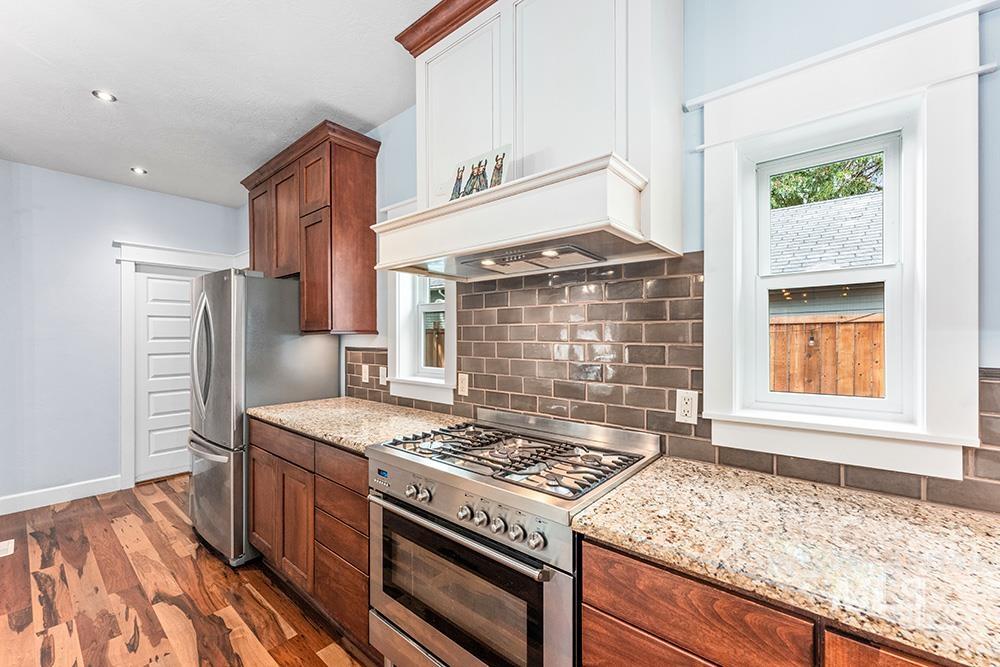 811 W Eastman St, Boise, Idaho 83702, 4 Bedrooms, 2.5 Bathrooms, Residential For Sale, Price $948,000, 98965222
