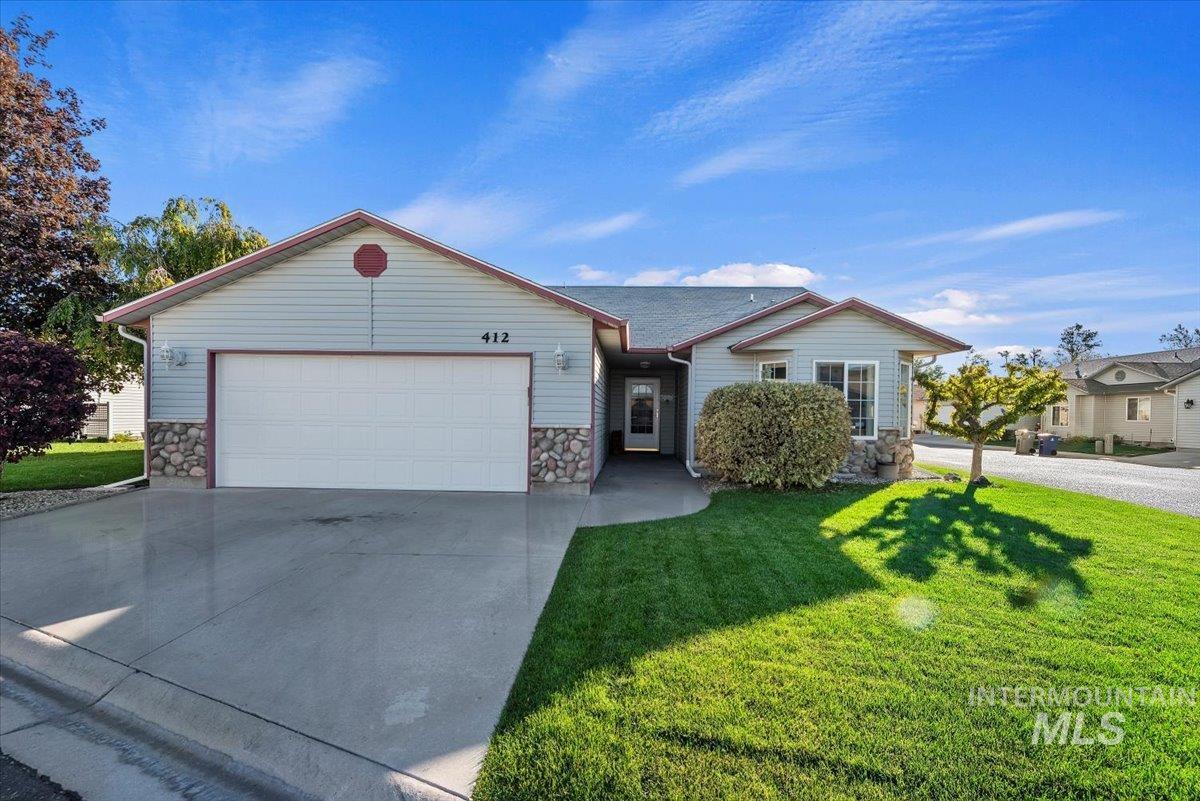 412 David Frost, Nampa, Idaho 83651, 2 Bedrooms, 2 Bathrooms, Residential For Sale, Price $295,000, 98965238