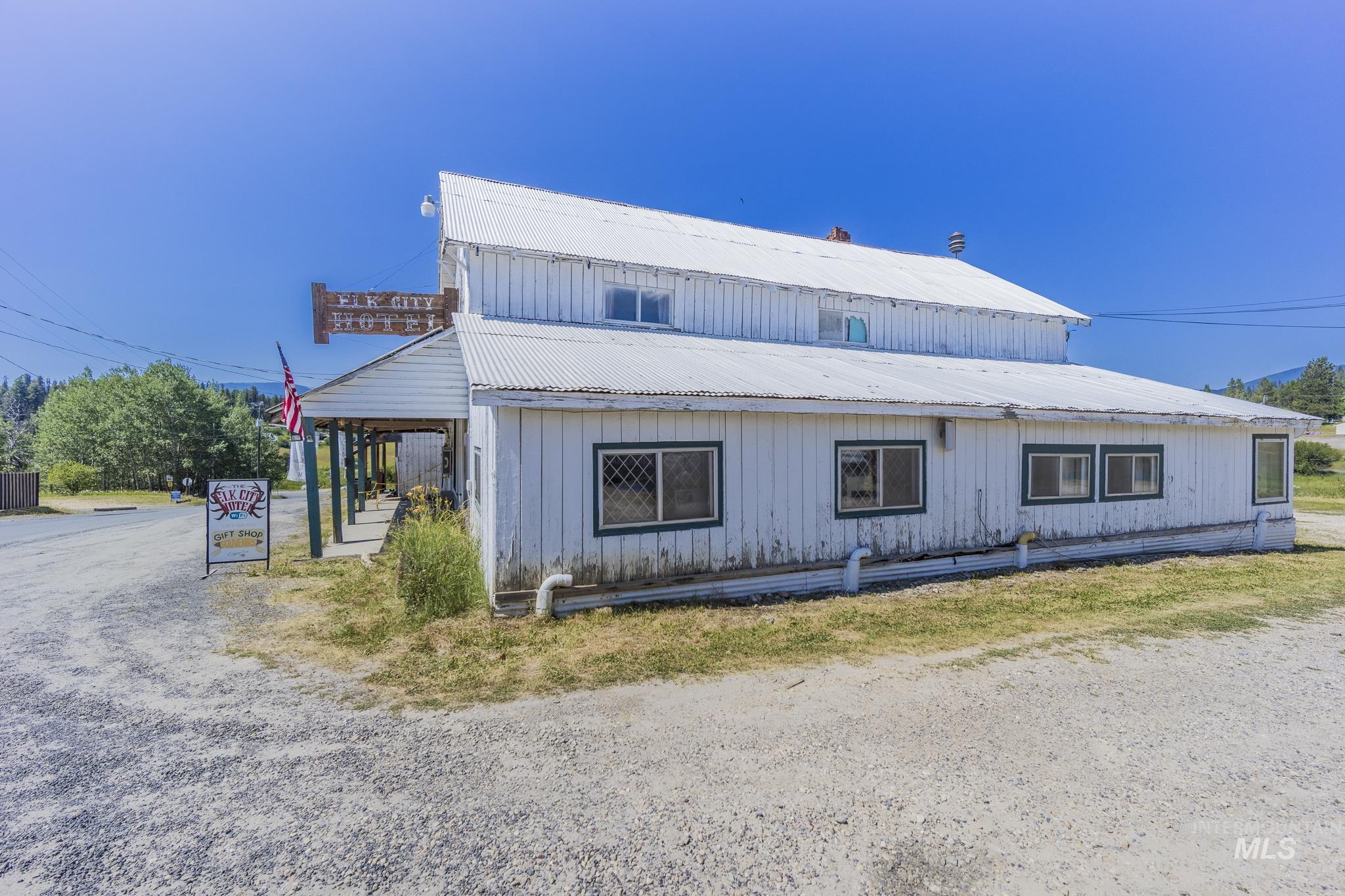 289 Main St, Elk City, Idaho 83525, 15 Rooms, Business/Commercial For Sale, Price $350,000, 98965287