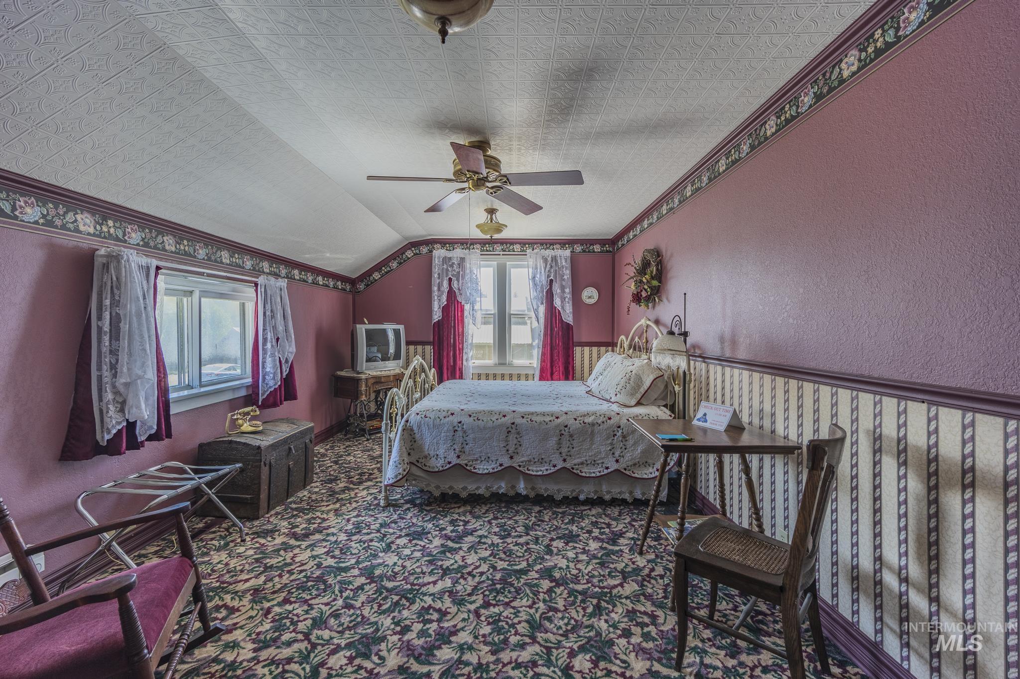 289 Main St, Elk City, Idaho 83525, 15 Rooms, Business/Commercial For Sale, Price $350,000, 98965287