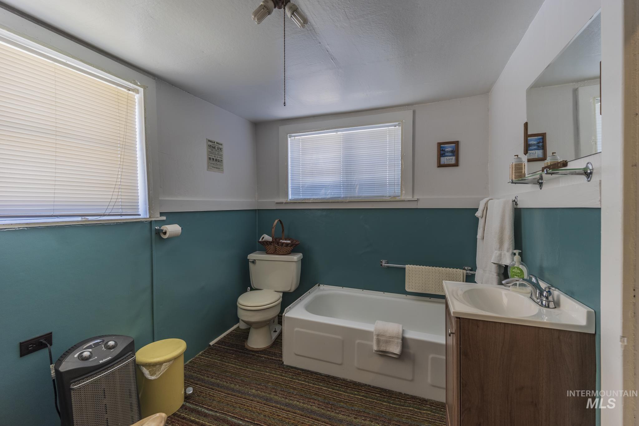289 Main St, Elk City, Idaho 83525, 15 Rooms, Business/Commercial For Sale, Price $350,000, 98965287
