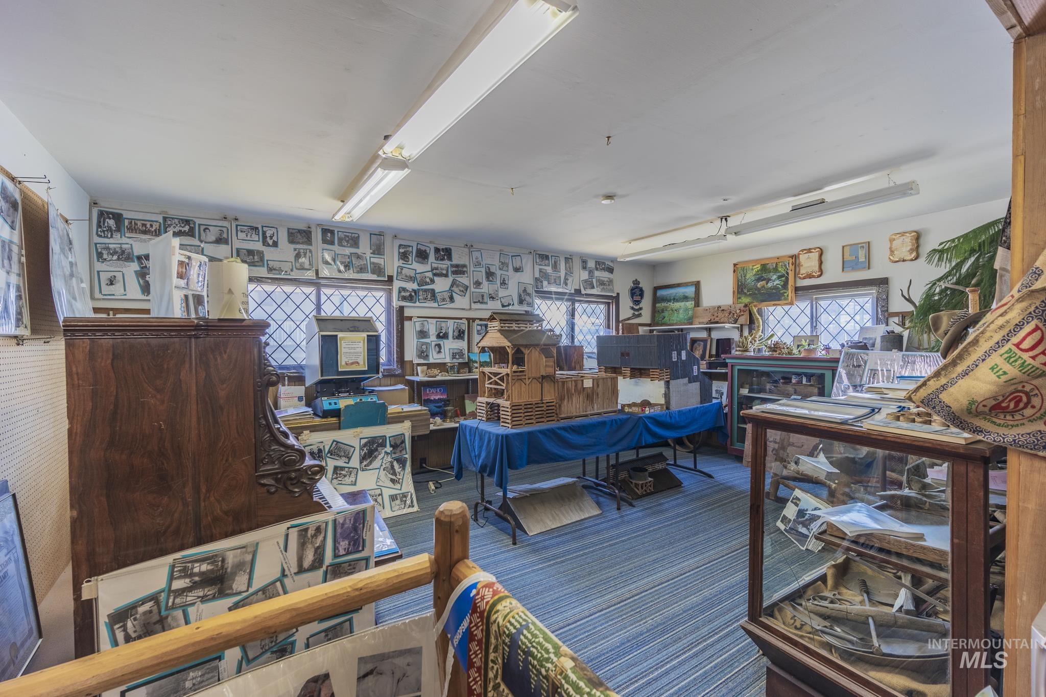 289 Main St, Elk City, Idaho 83525, 13 Bedrooms, 15 Bathrooms, Residential For Sale, Price $350,000, 98965288