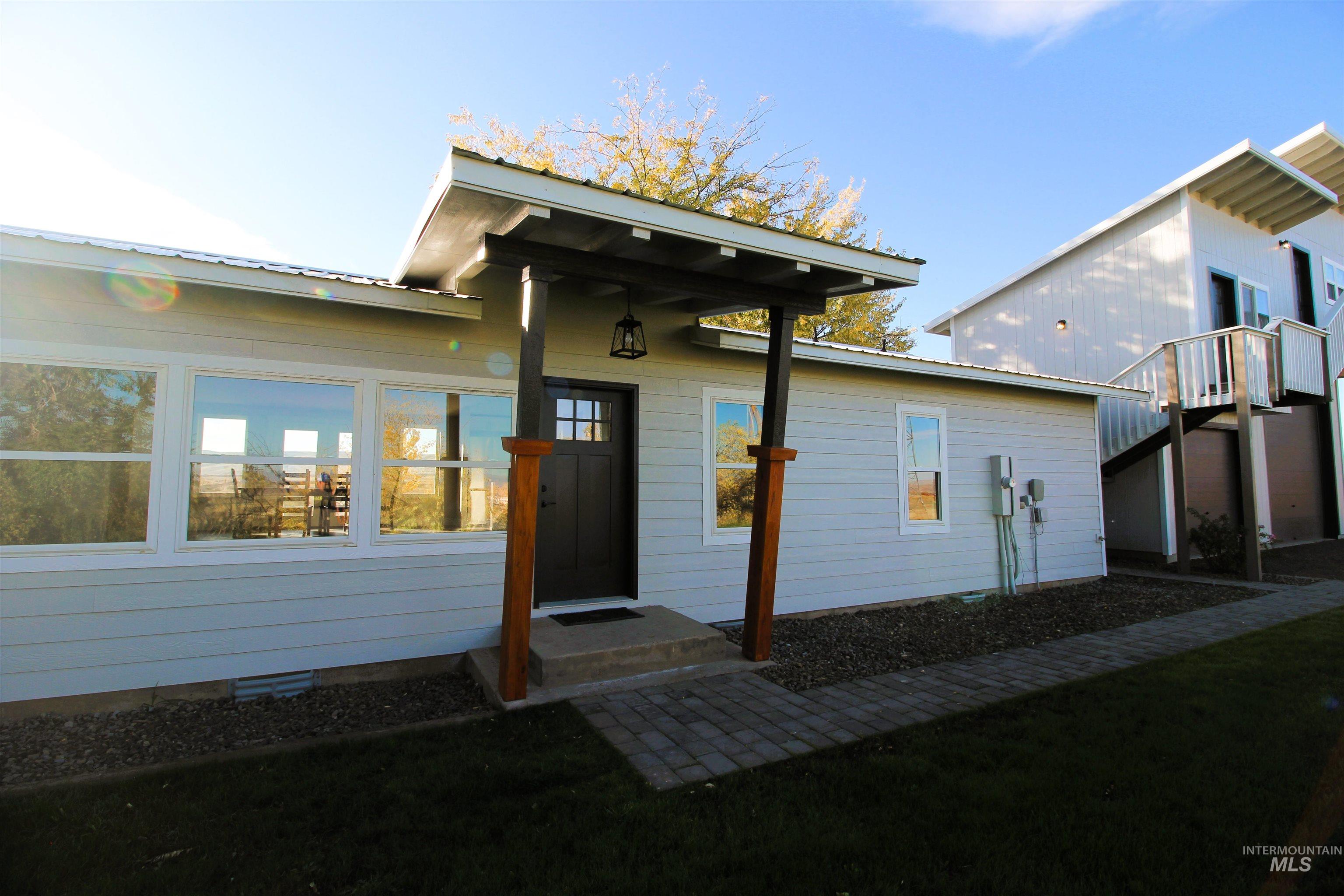2253 Waite Rd, Midvale, Idaho 83645, 3 Bedrooms, 2 Bathrooms, Residential For Sale, Price $550,000, 98965290