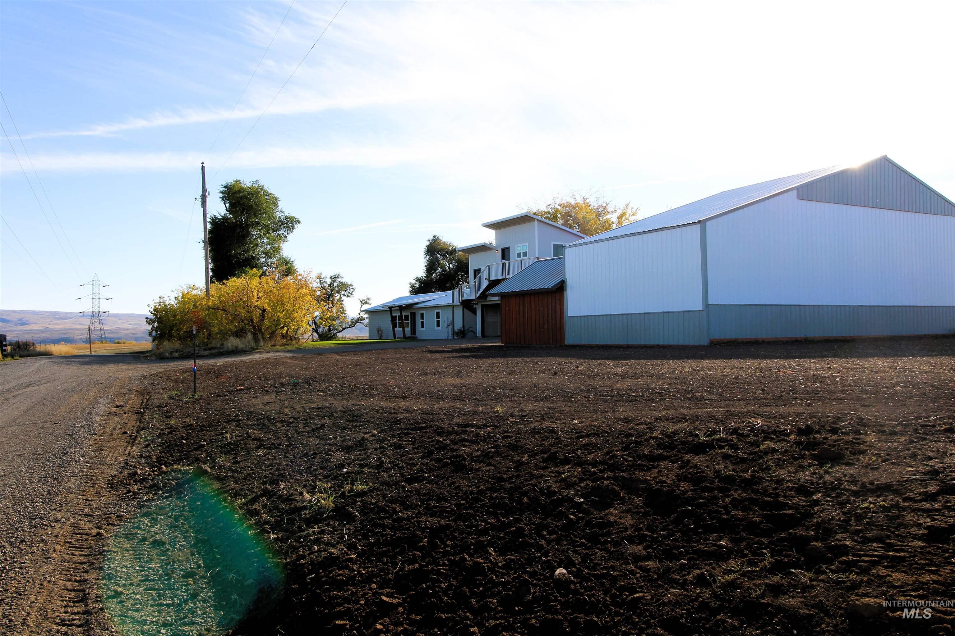 2253 Waite Rd, Midvale, Idaho 83645, 3 Bedrooms, 2 Bathrooms, Residential For Sale, Price $550,000, 98965290