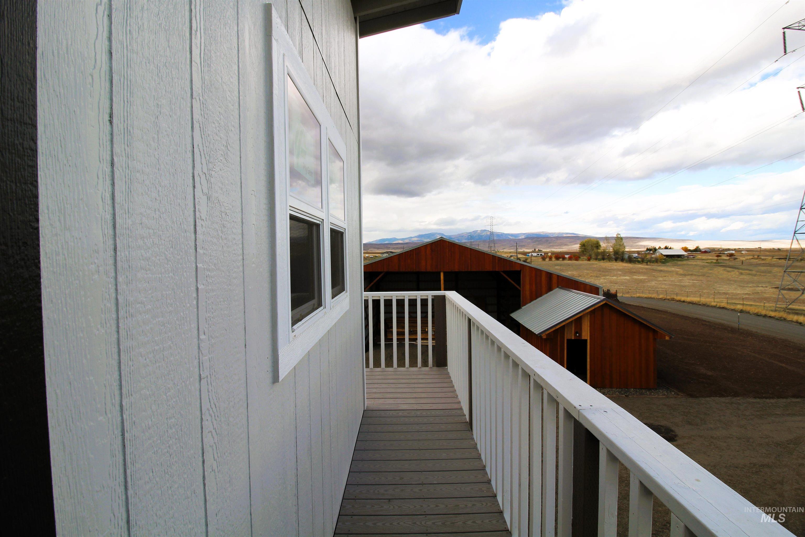 2253 Waite Rd, Midvale, Idaho 83645, 3 Bedrooms, 2 Bathrooms, Residential For Sale, Price $550,000, 98965290