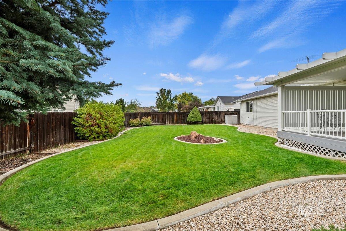 4321 S Fruithill, Boise, Idaho 83709, 3 Bedrooms, 2 Bathrooms, Residential For Sale, Price $469,900, 98965292