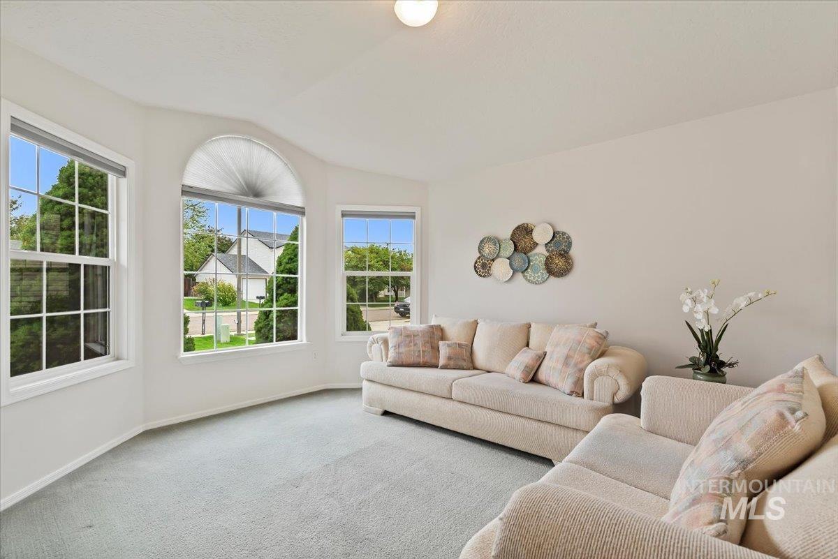 4321 S Fruithill, Boise, Idaho 83709, 3 Bedrooms, 2 Bathrooms, Residential For Sale, Price $469,900, 98965292