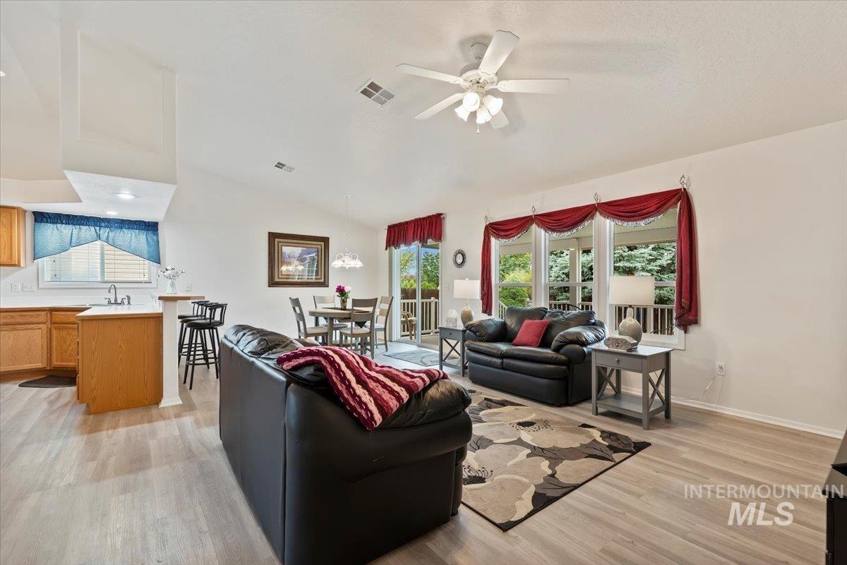 4321 S Fruithill, Boise, Idaho 83709, 3 Bedrooms, 2 Bathrooms, Residential For Sale, Price $469,900, 98965292