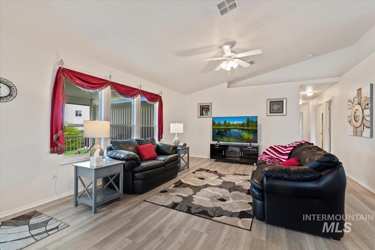 4321 S Fruithill, Boise, Idaho 83709, 3 Bedrooms, 2 Bathrooms, Residential For Sale, Price $469,900, 98965292
