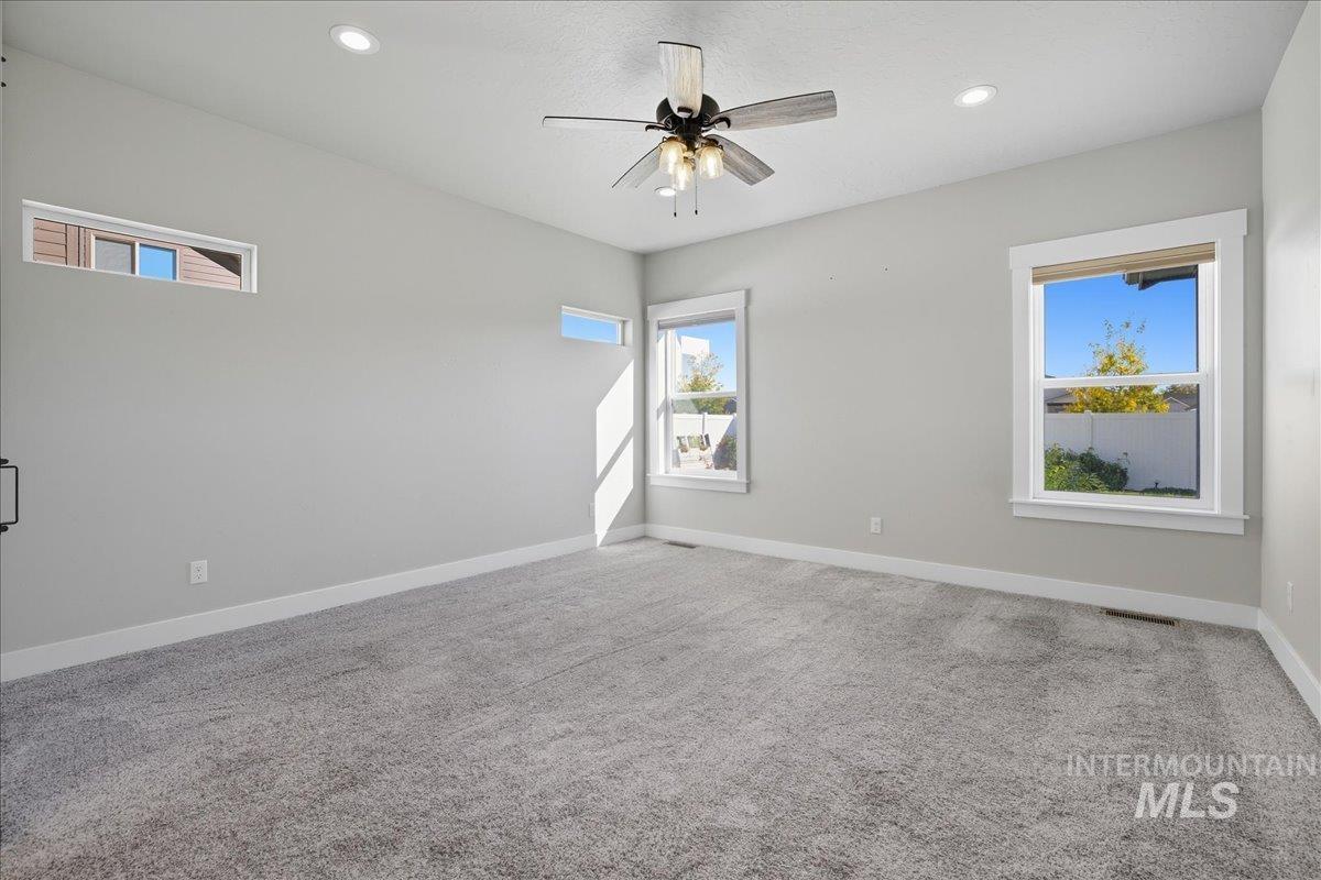 3917 Palisade Ave, Caldwell, Idaho 83605, 3 Bedrooms, 2 Bathrooms, Residential For Sale, Price $569,900, 98965294