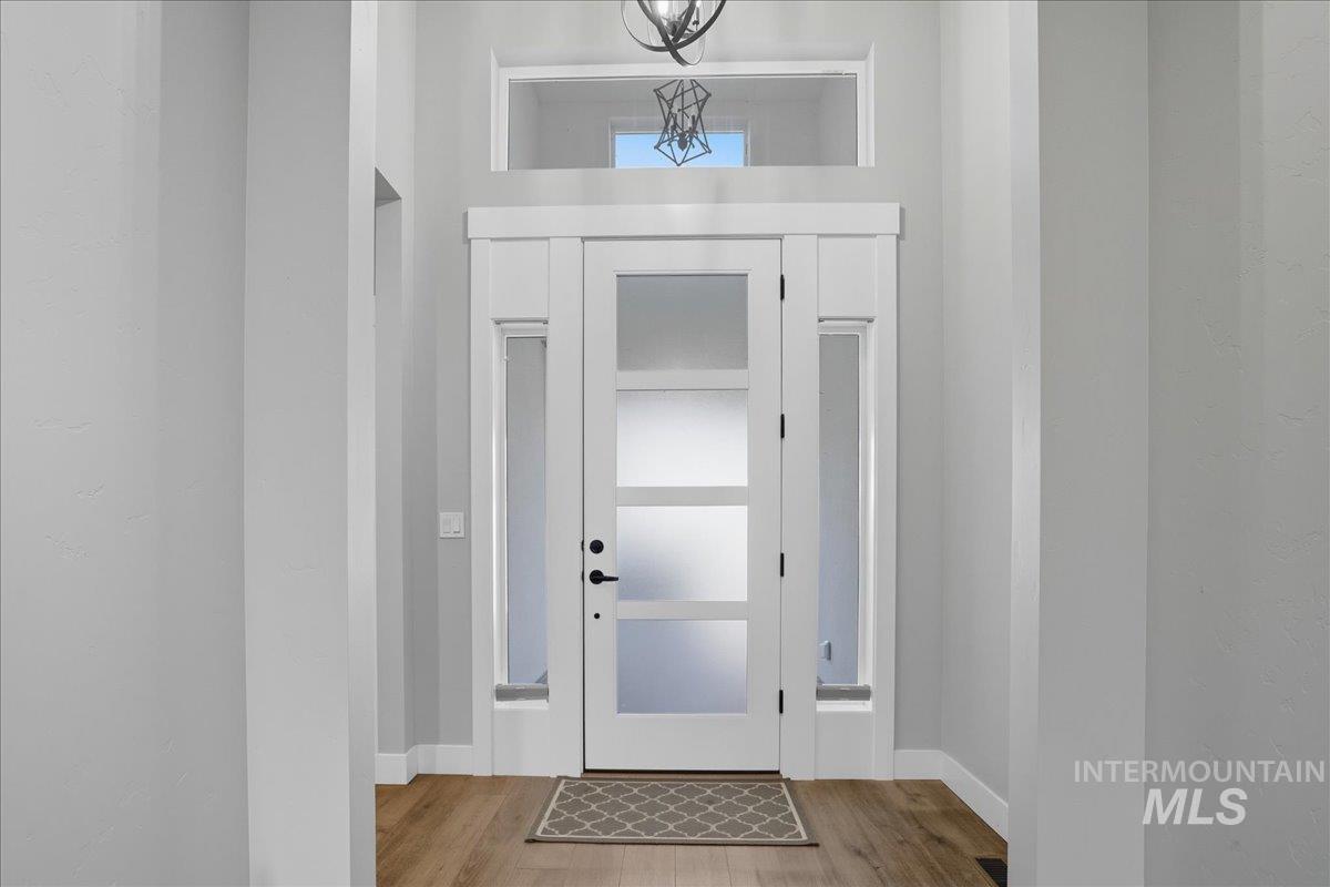 3917 Palisade Ave, Caldwell, Idaho 83605, 3 Bedrooms, 2 Bathrooms, Residential For Sale, Price $569,900, 98965294
