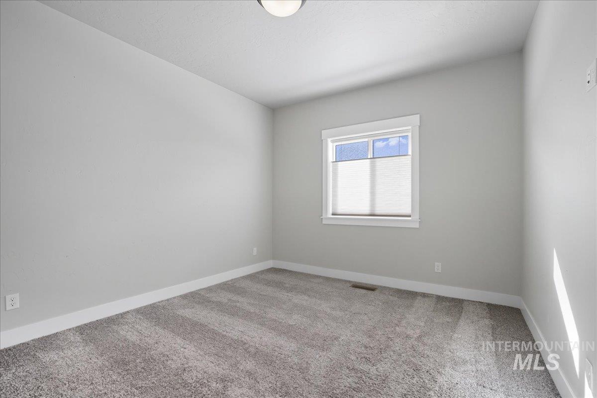 3917 Palisade Ave, Caldwell, Idaho 83605, 3 Bedrooms, 2 Bathrooms, Residential For Sale, Price $569,900, 98965294