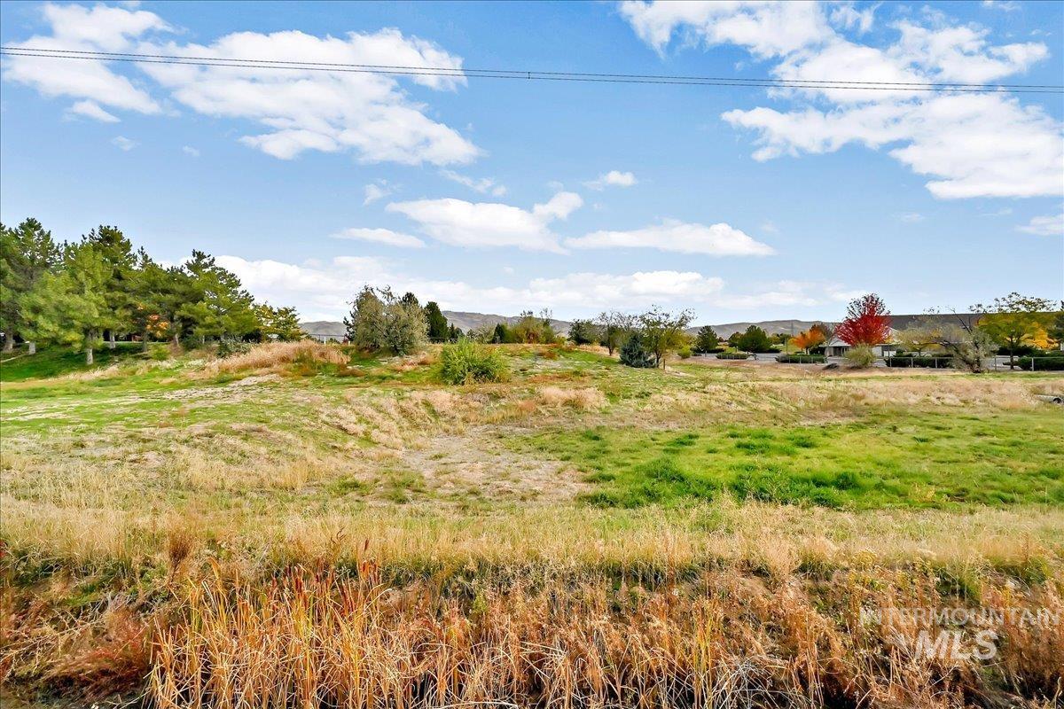 5956 S Rock Rose Pl., Boise, Idaho 83716, 3 Bedrooms, 2 Bathrooms, Residential For Sale, Price $480,000, 98965300
