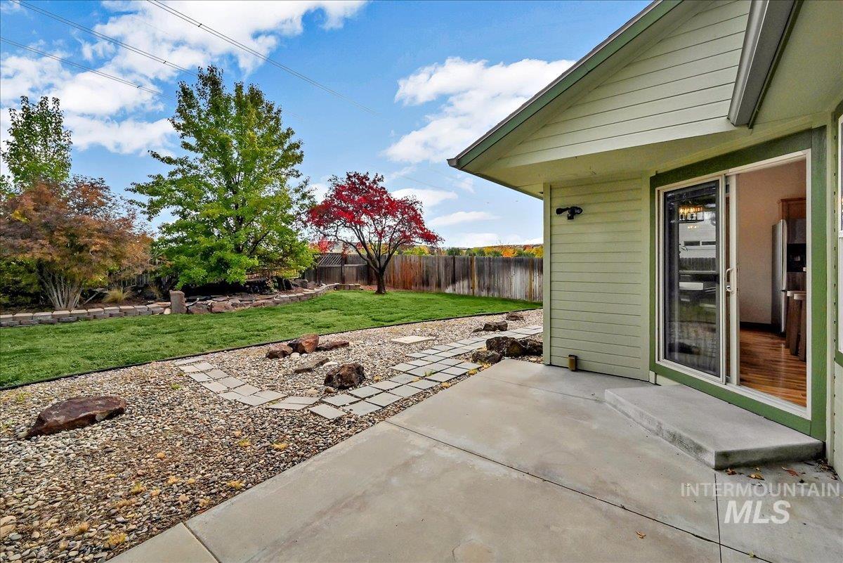 5956 S Rock Rose Pl., Boise, Idaho 83716, 3 Bedrooms, 2 Bathrooms, Residential For Sale, Price $480,000, 98965300