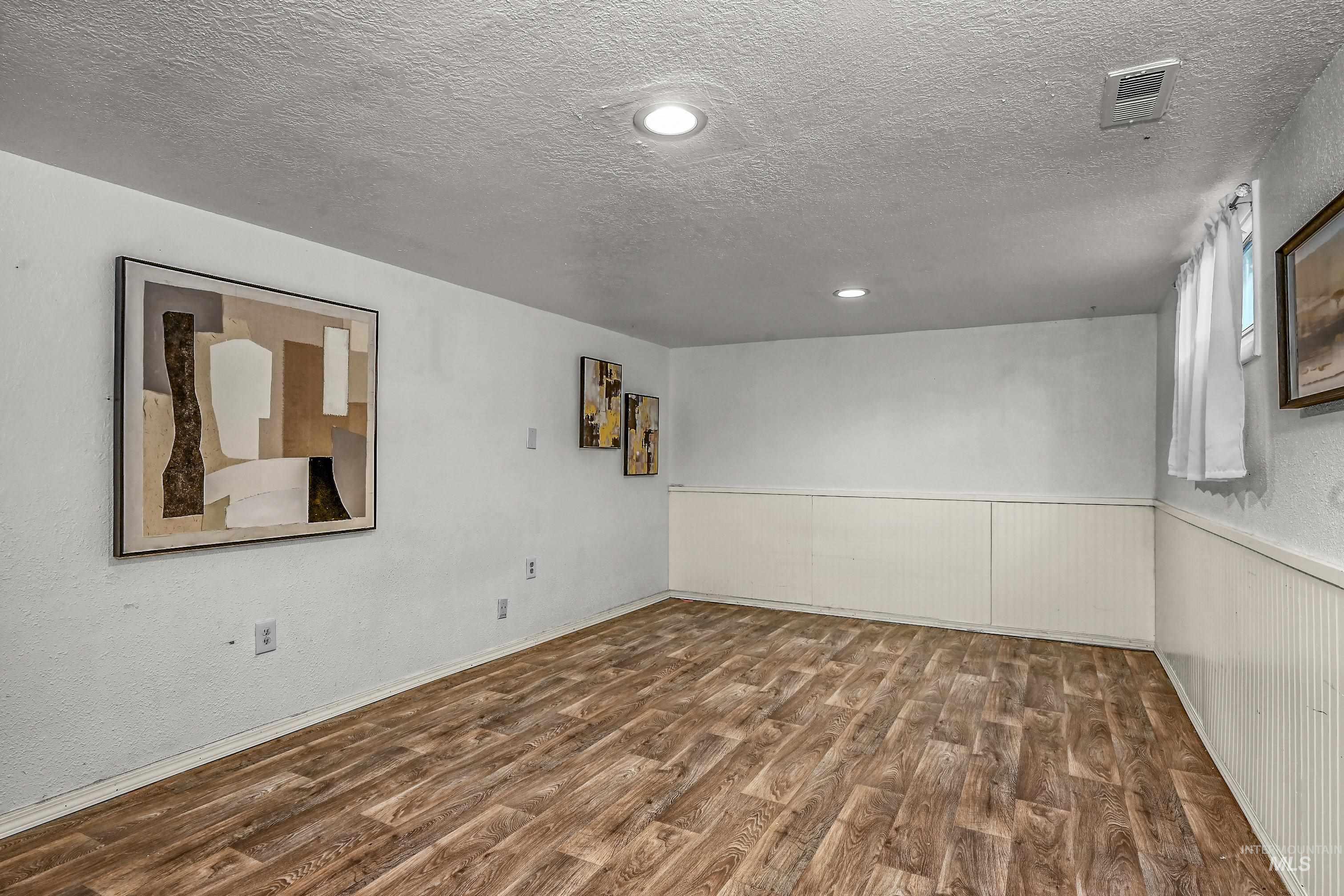 916 E McKinley St, Boise, Idaho 83712, 5 Bedrooms, 2 Bathrooms, Residential For Sale, Price $779,000, 98965302