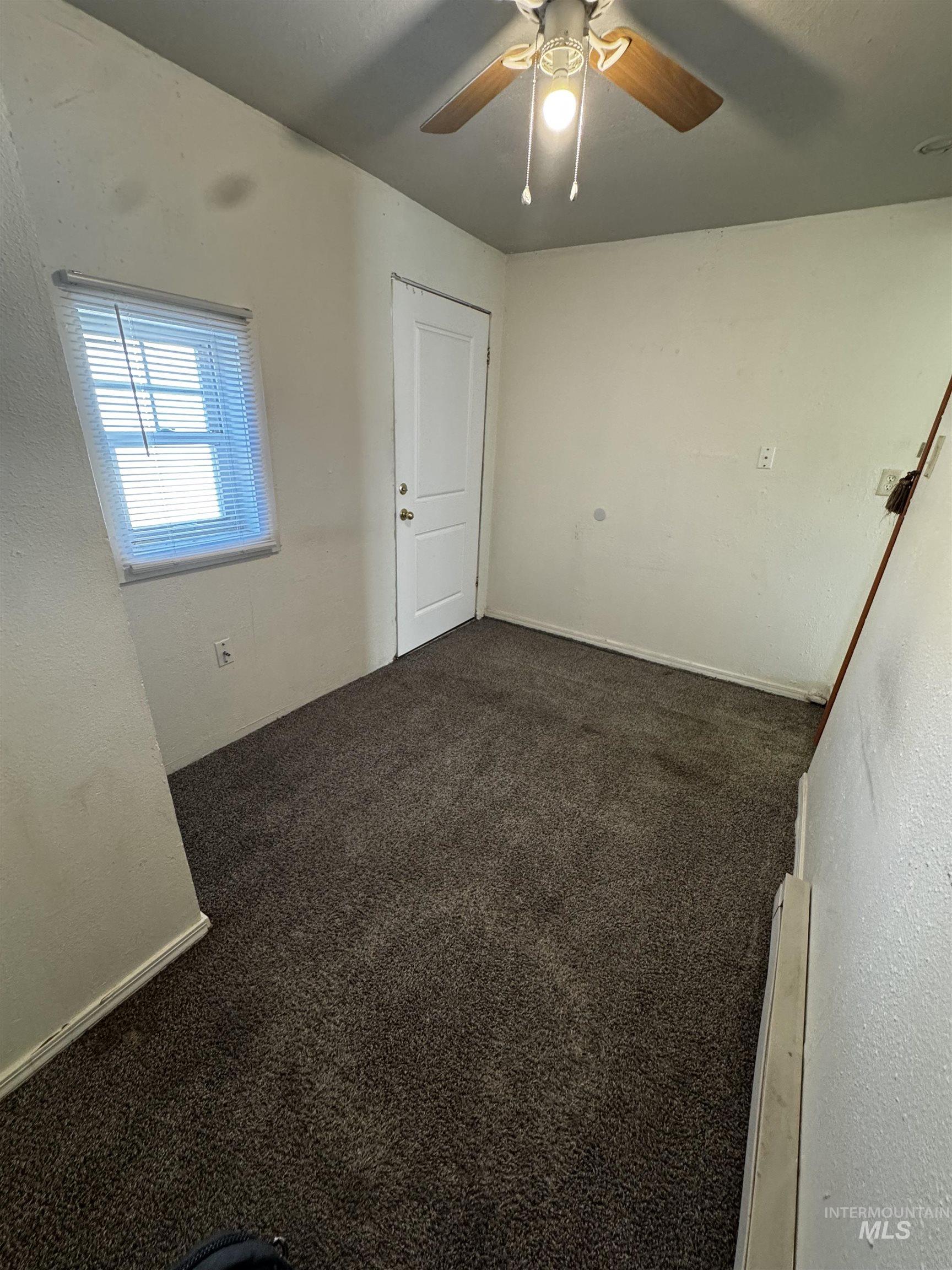 125 S 12th East, Mountain Home, Idaho 83647, 2 Bedrooms, 1 Bathroom, Residential For Sale, Price $129,900, 98965304