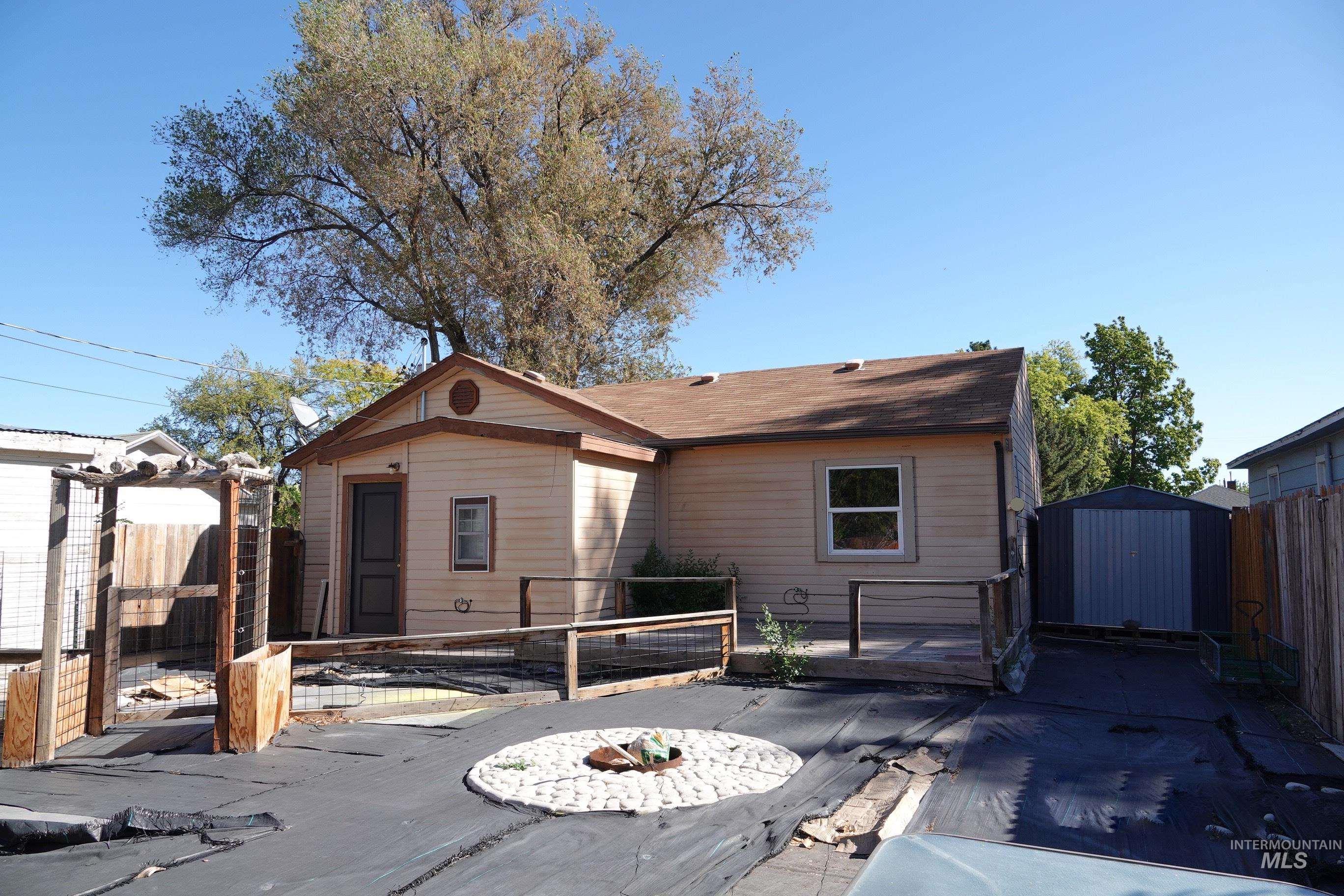 125 S 12th East, Mountain Home, Idaho 83647, 2 Bedrooms, 1 Bathroom, Residential For Sale, Price $129,900, 98965304