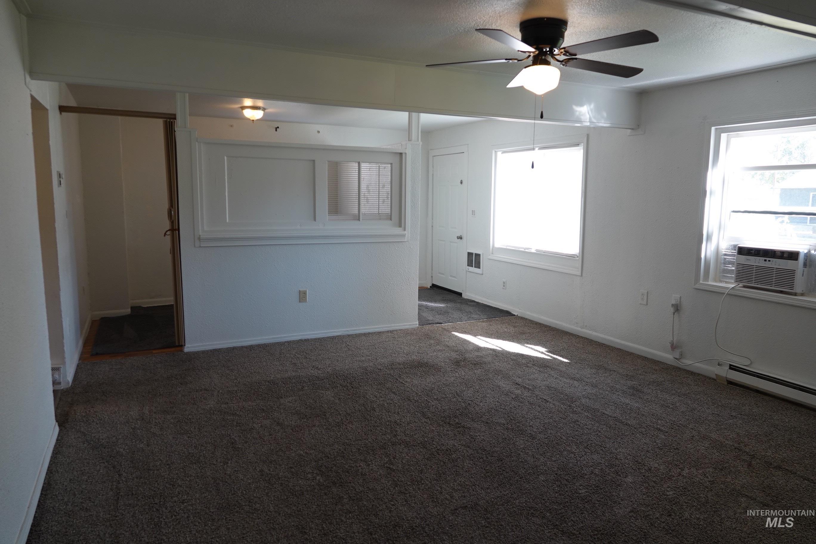 125 S 12th East, Mountain Home, Idaho 83647, 2 Bedrooms, 1 Bathroom, Residential For Sale, Price $129,900, 98965304