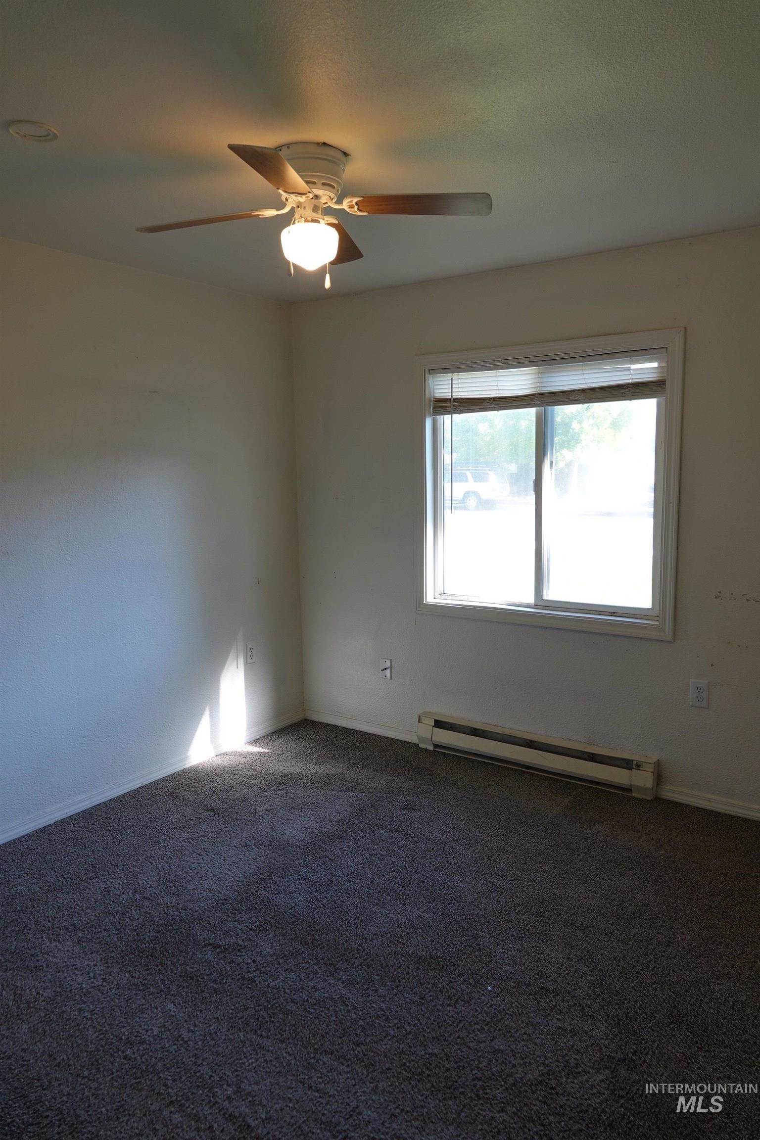 125 S 12th East, Mountain Home, Idaho 83647, 2 Bedrooms, 1 Bathroom, Residential For Sale, Price $129,900, 98965304