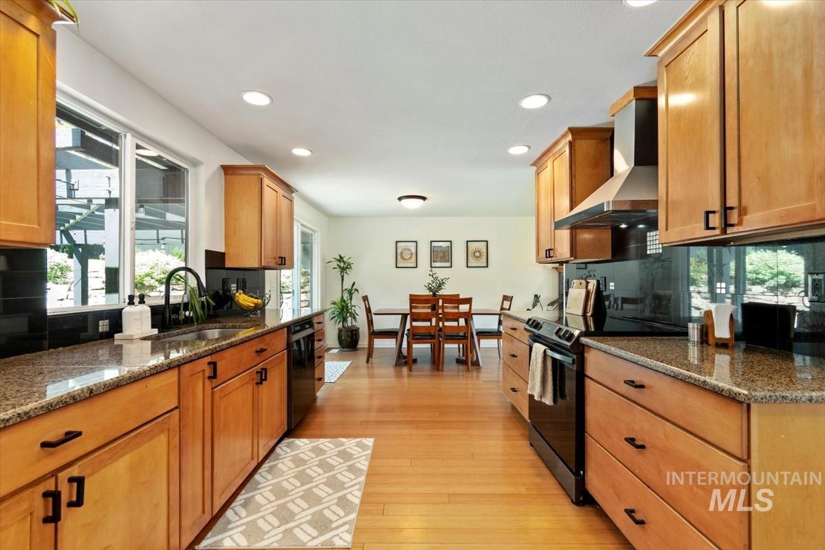 3110 E Stone Point Dr, Boise, Idaho 83712, 4 Bedrooms, 2.5 Bathrooms, Residential For Sale, Price $869,999, 98965320